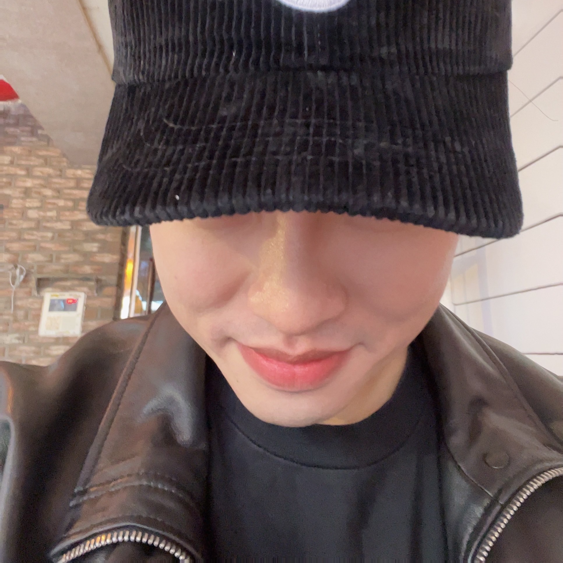 Supreme Corduroy S Logo 6-Panel Black - 23FW 착용 스타일