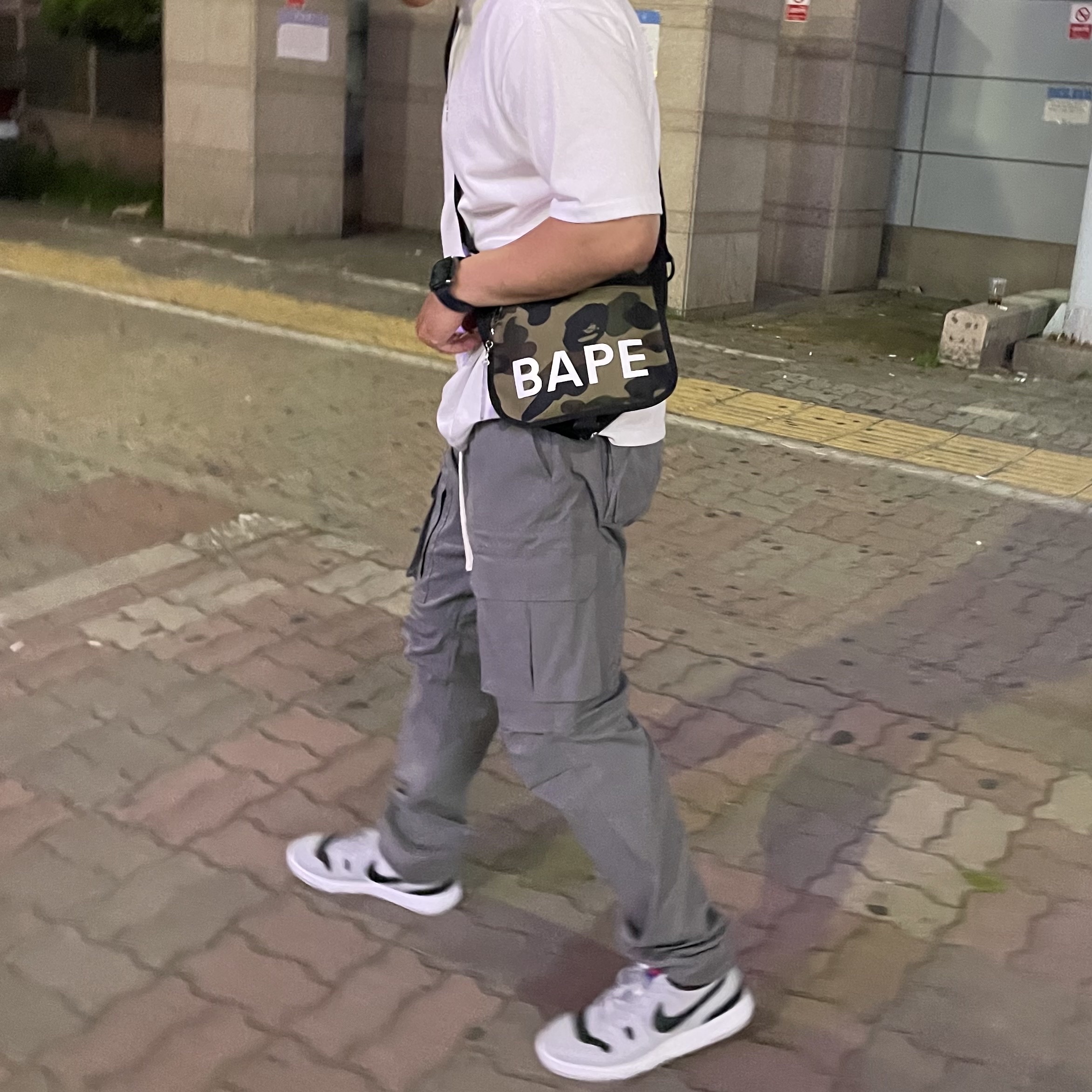 Nike Mac Attack QS SP Light Smoke Grey 착용 스타일
