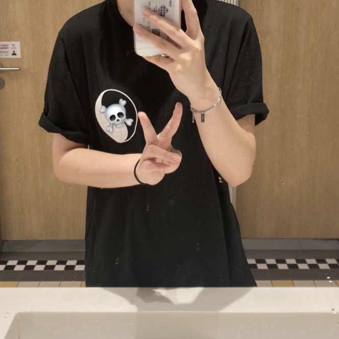 Stussy x Our Legacy Ying Yang Pig. Dyed T-Shirt Black 착용 스타일