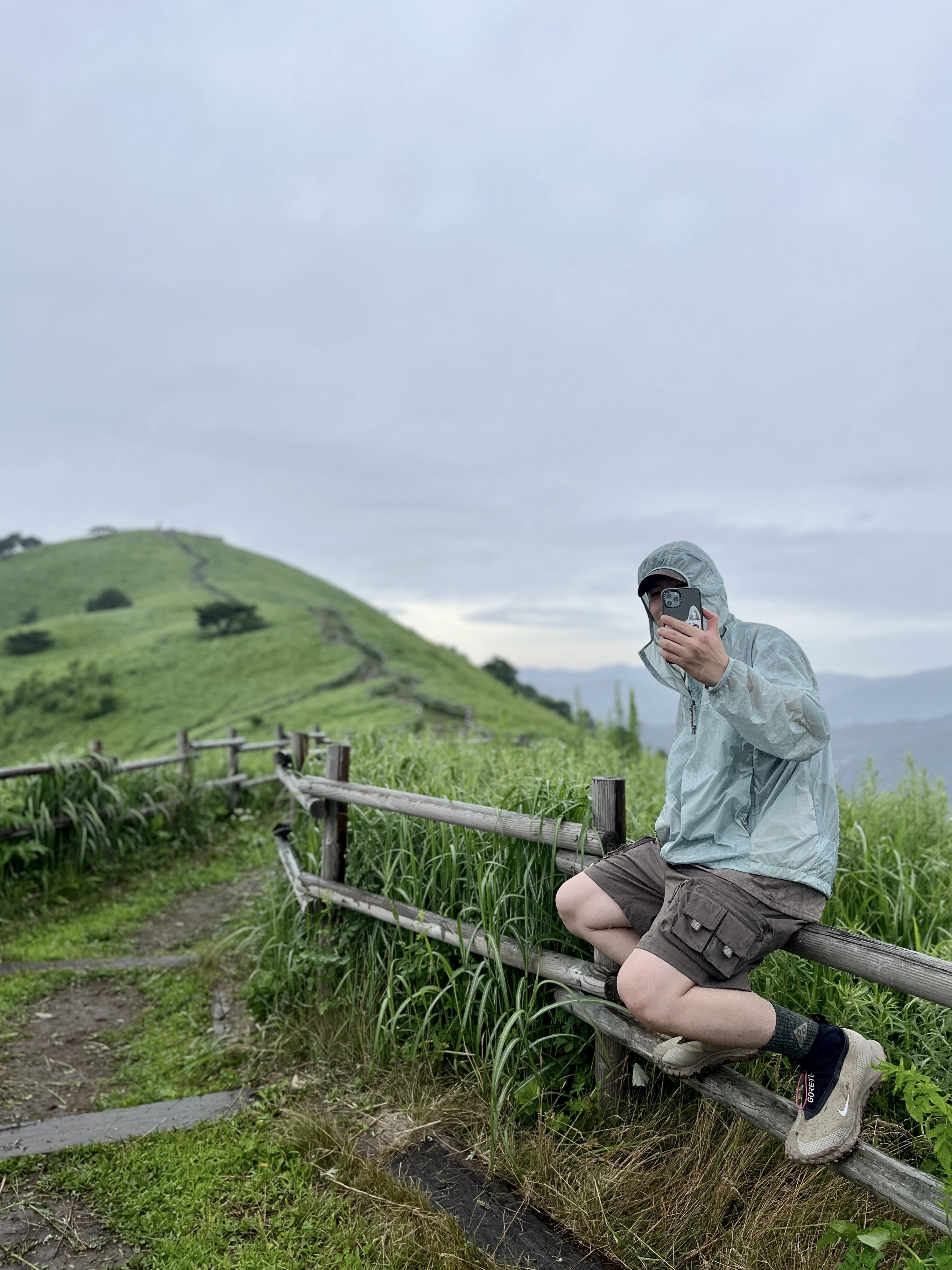 Nike ACG Cinder Cone Windproof Jacket Dusty Sage - Asia, Nike ACG Heritage 86 Cap Ironstone 착용 스타일 - 1