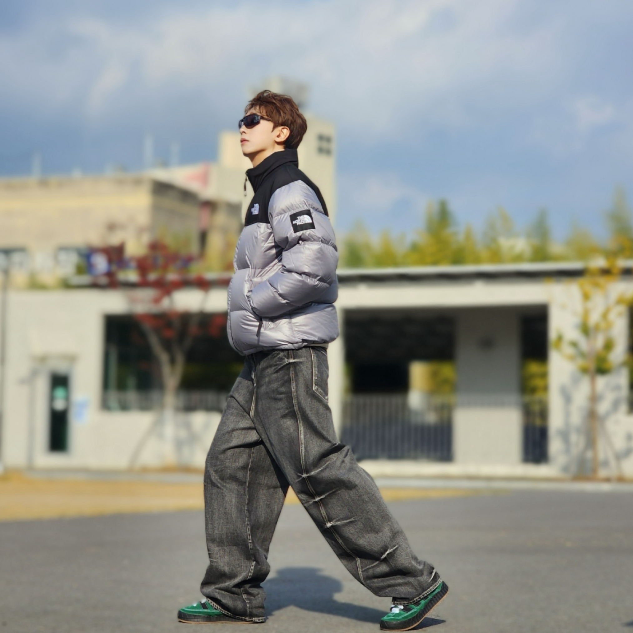 Adidas x YNuK Adimatic Dark Green Core Black, The North Face White Label Novelty Nuptse Down Jacket Heather Gray 착용 스타일 - 5