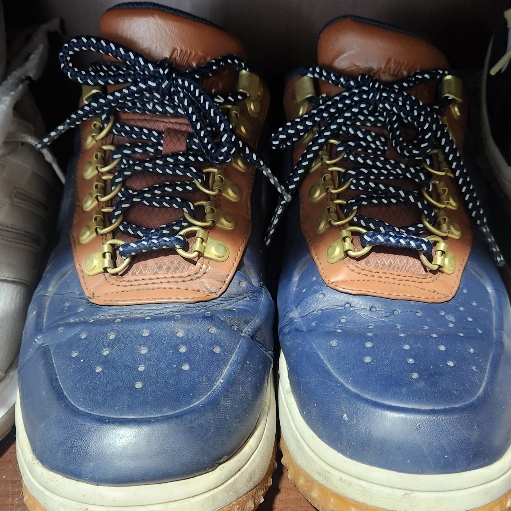 Nike Lunar Force 1 Duckboot Low Obsidian Saddle Brown 착용 스타일 - 1