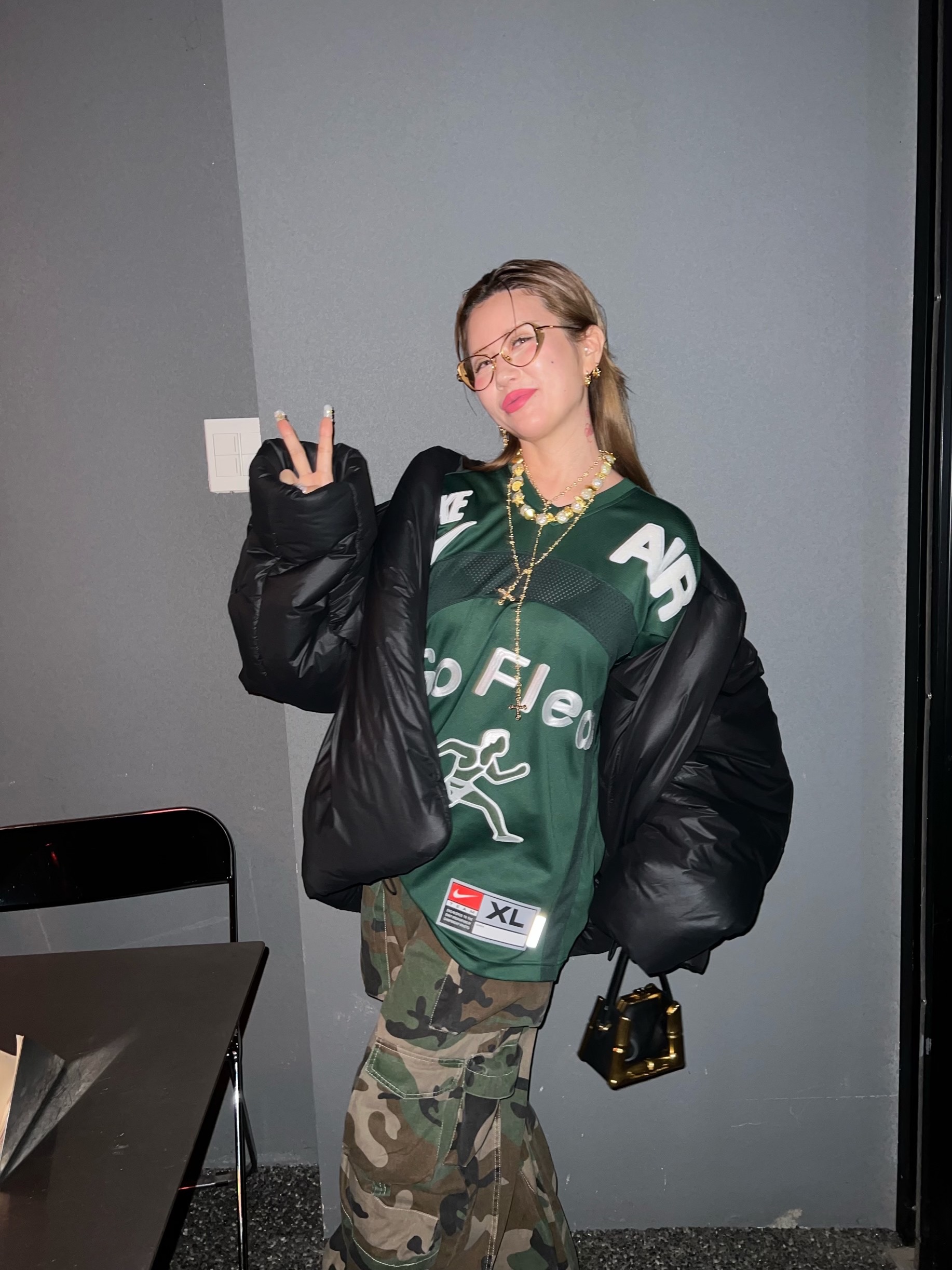 Yeezy Gap Engineered By Balenciaga Round Jacket 2 Black, Nike x Cactus Plant Flea Market S/S Jersey Green - Asia 착용 스타일 - 3