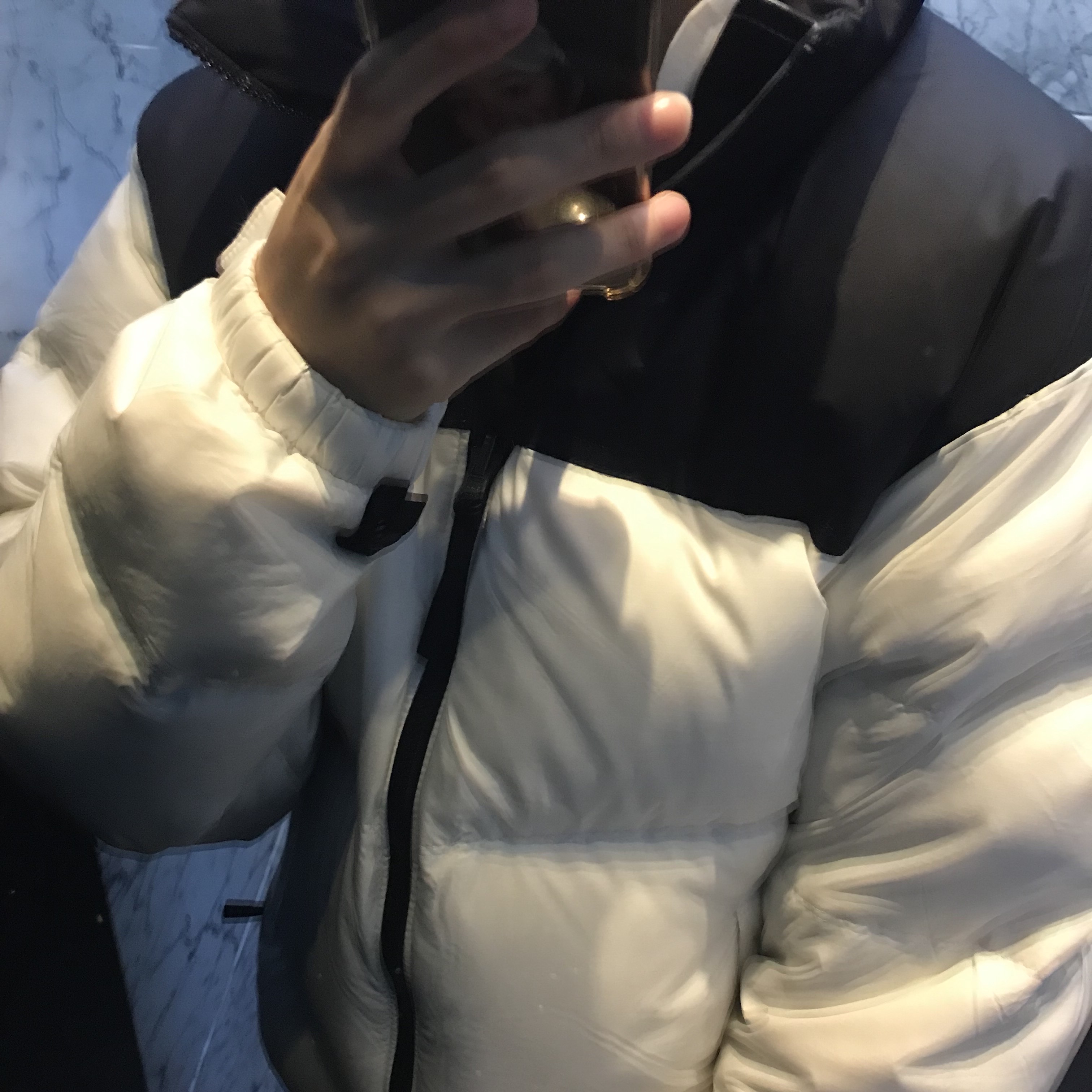 The North Face 1996 Eco Nuptse Jacket White 착용 스타일