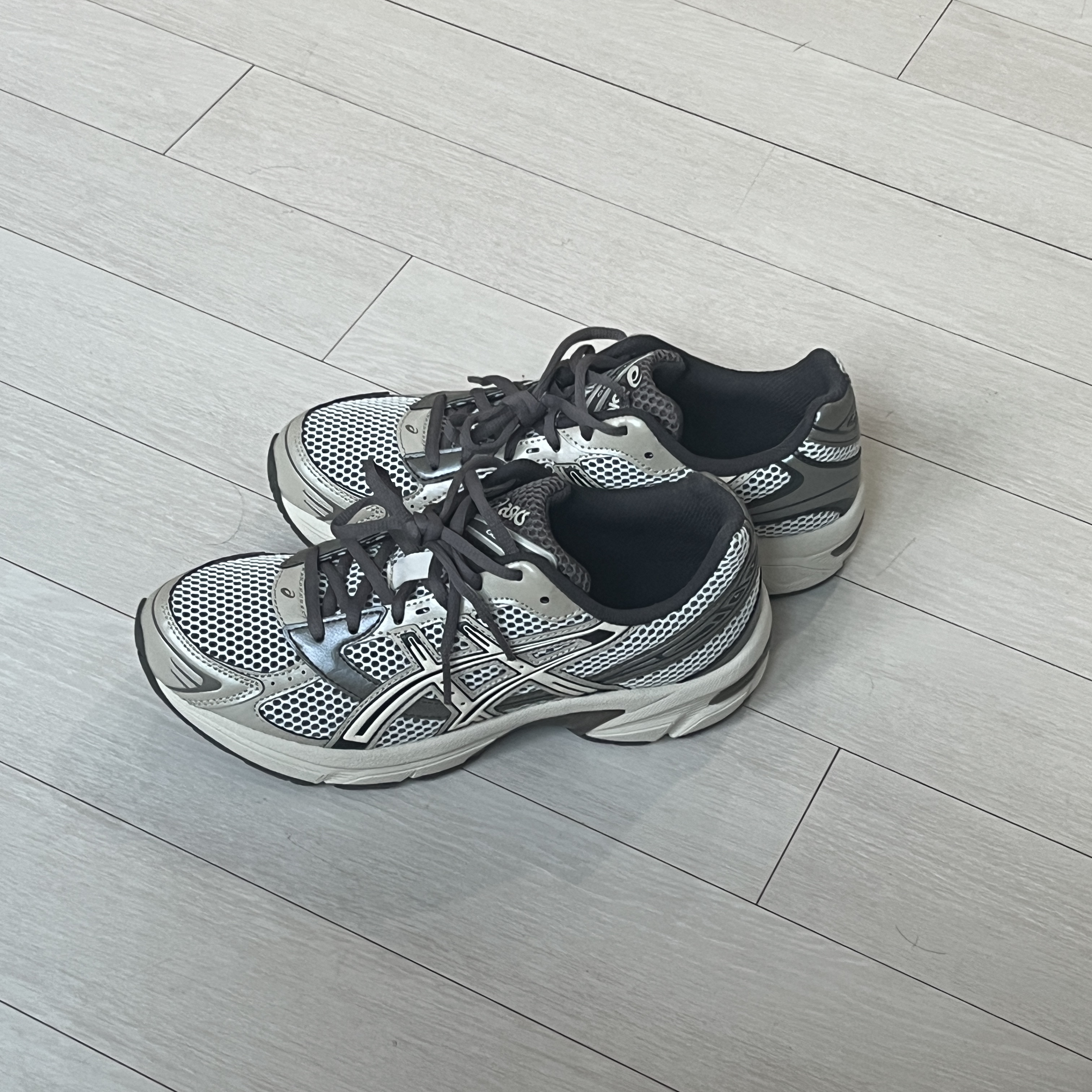 Asics Gel-1130 Birch Dark Taupe - Korea Exclusive 착용 스타일