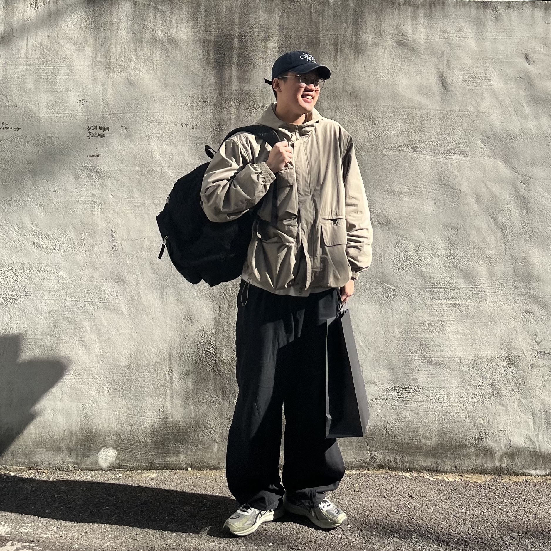 Asics Jog 100 S Sheet Rock - 2E Wide, Sansan Gear Side Snap Pants V2 Black - 23FW 착용 스타일