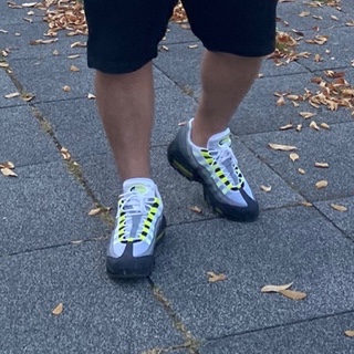 Nike Air Max 95 OG Neon Yellow 2020 착용 스타일