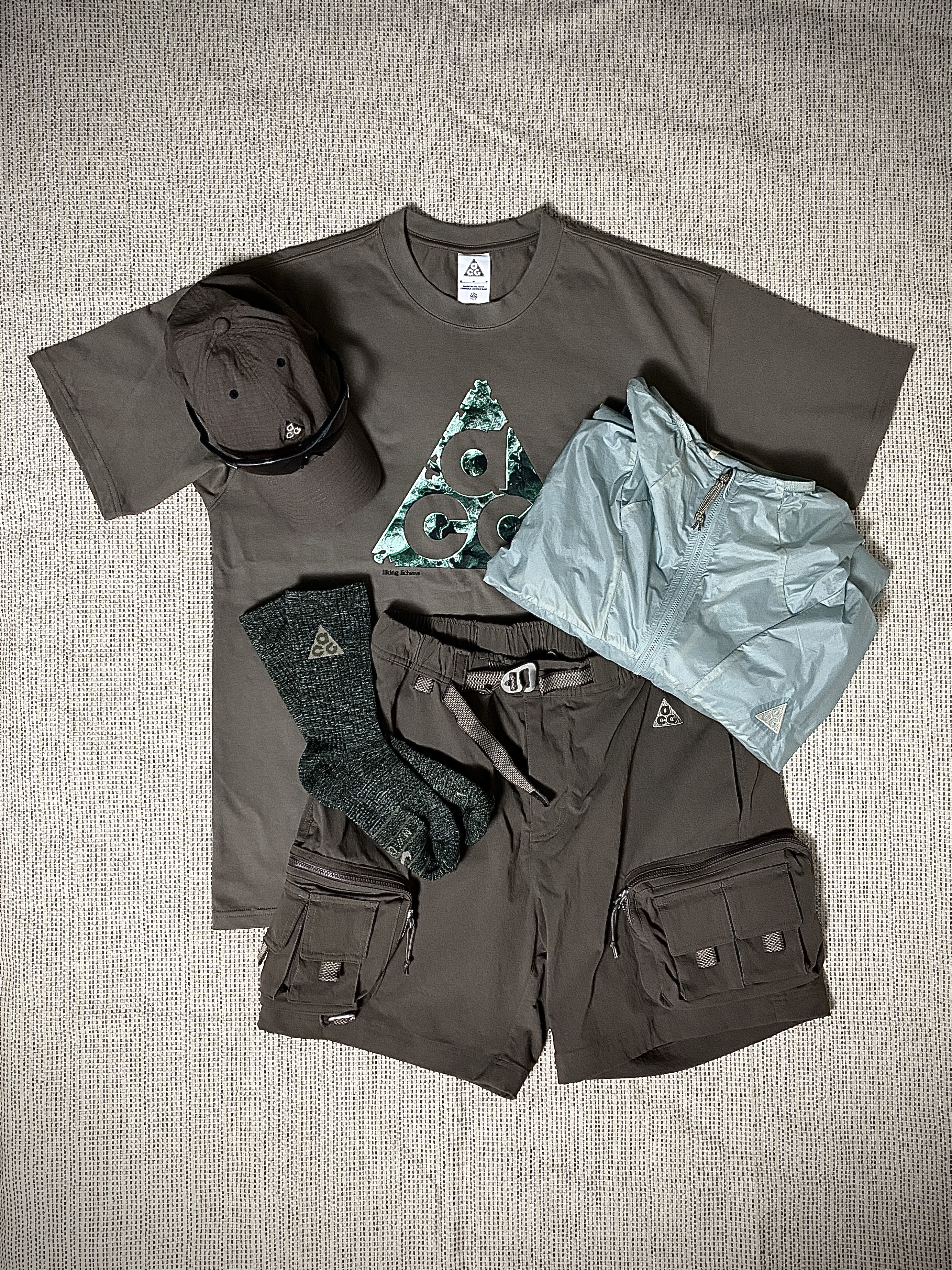 Nike ACG Cinder Cone Windproof Jacket Dusty Sage - Asia, Nike ACG Heritage 86 Cap Ironstone 착용 스타일 - 4