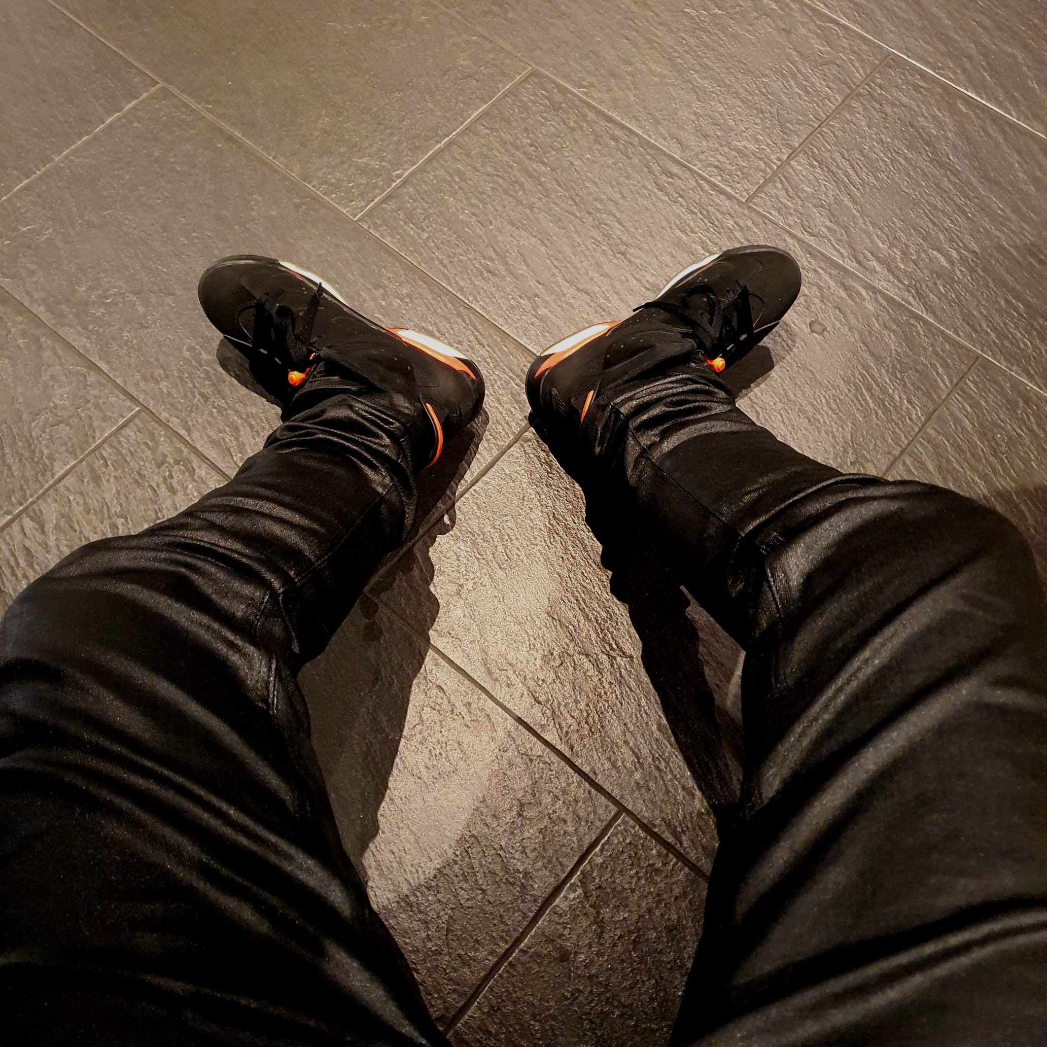 Jordan 6 Retro Infrared 2019 착용 스타일