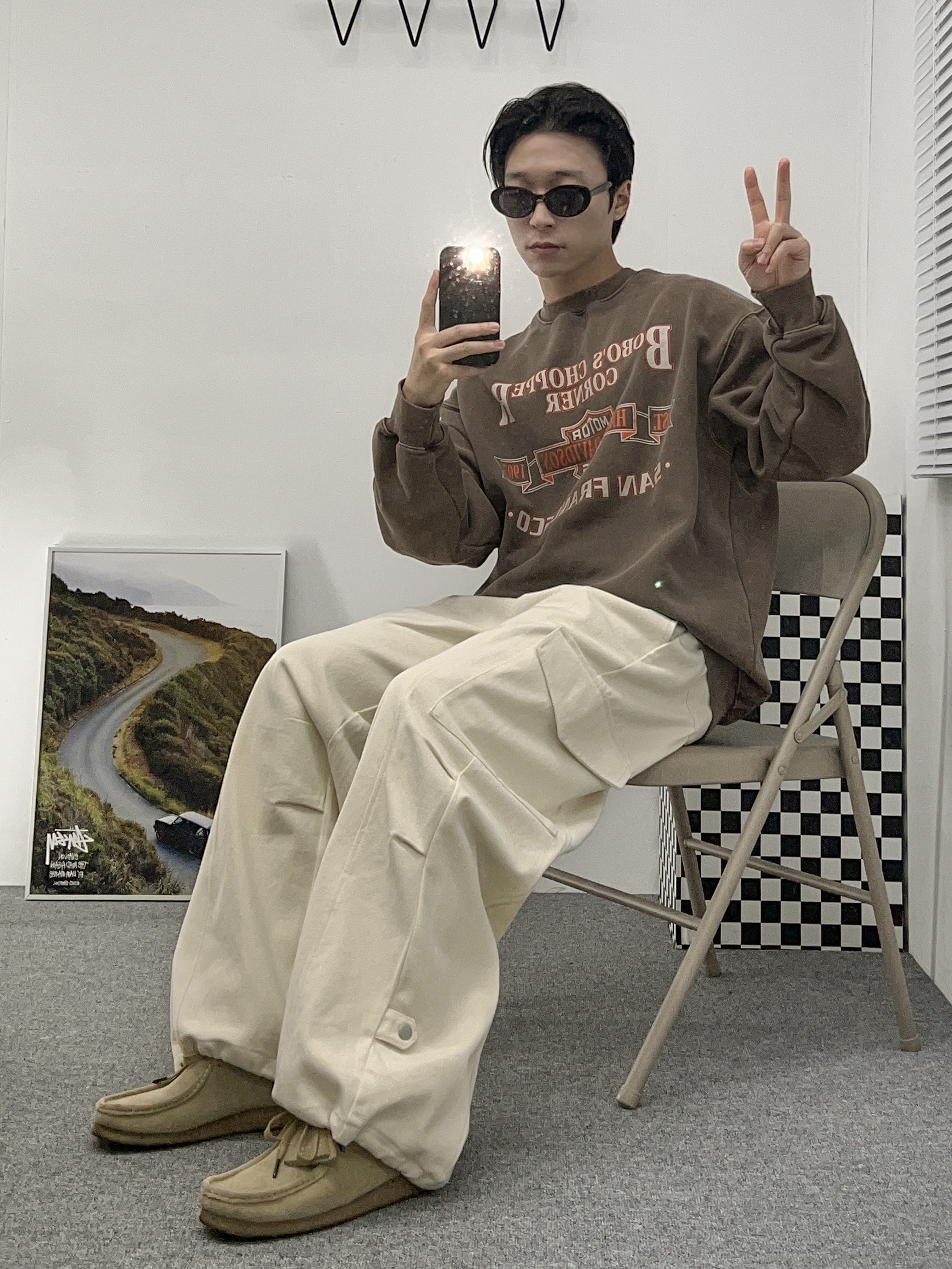 Clarks Wallabee Maple Suede 착용 스타일 - 1
