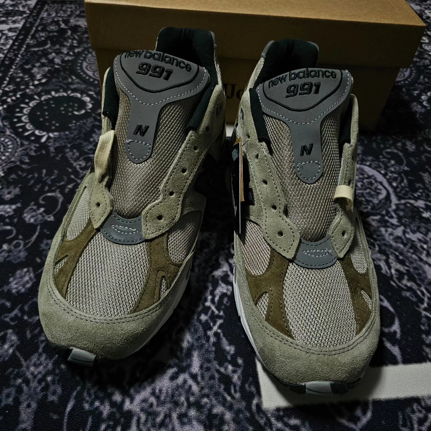 New Balance x JJJJound 991 Made in UK Grey 착용 스타일 - 3