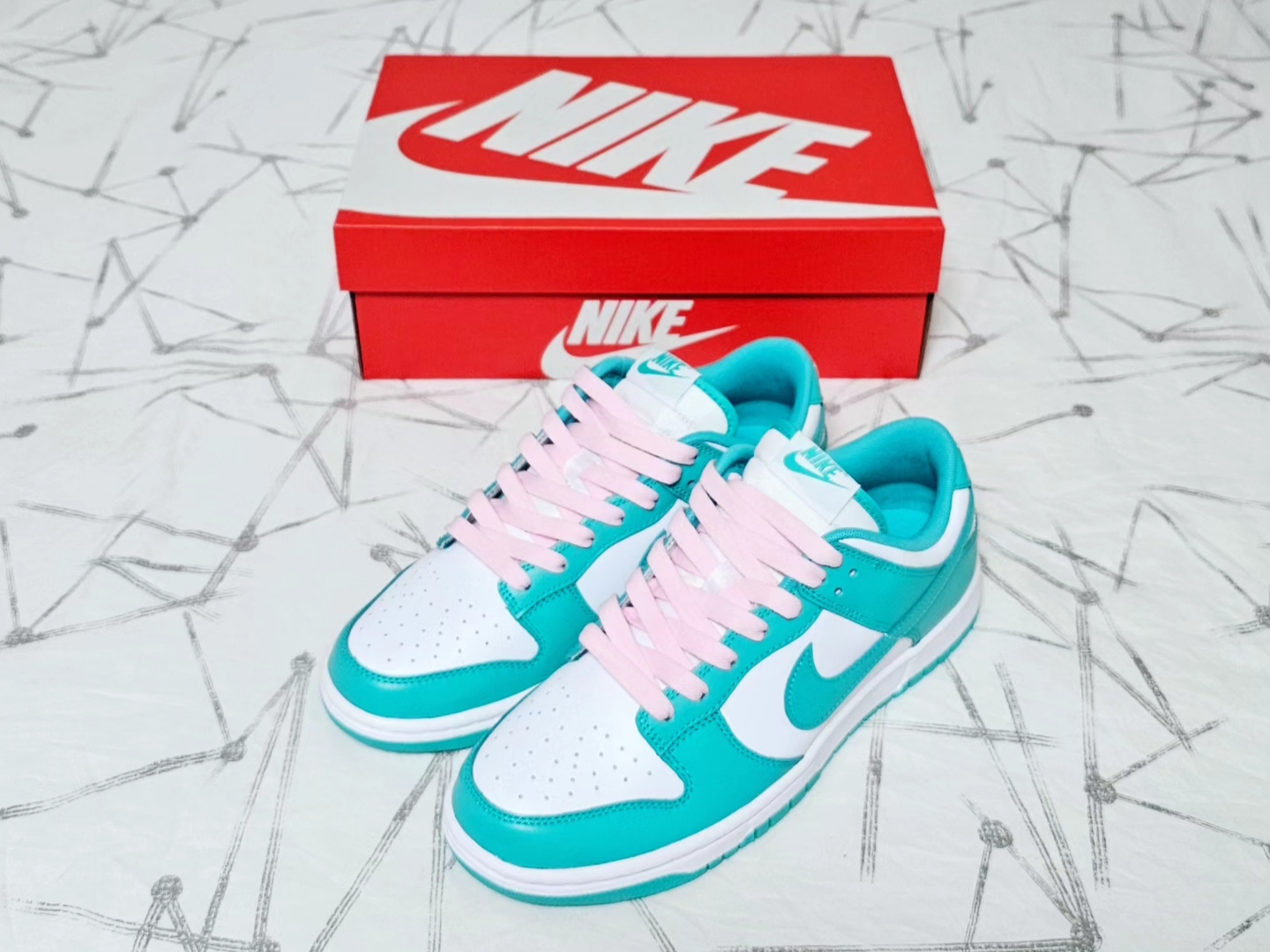 Nike Dunk Low White Clear Jade 착용 스타일 - 1