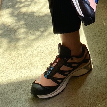 Salomon XT-4 Tobacco Brown 착용 스타일