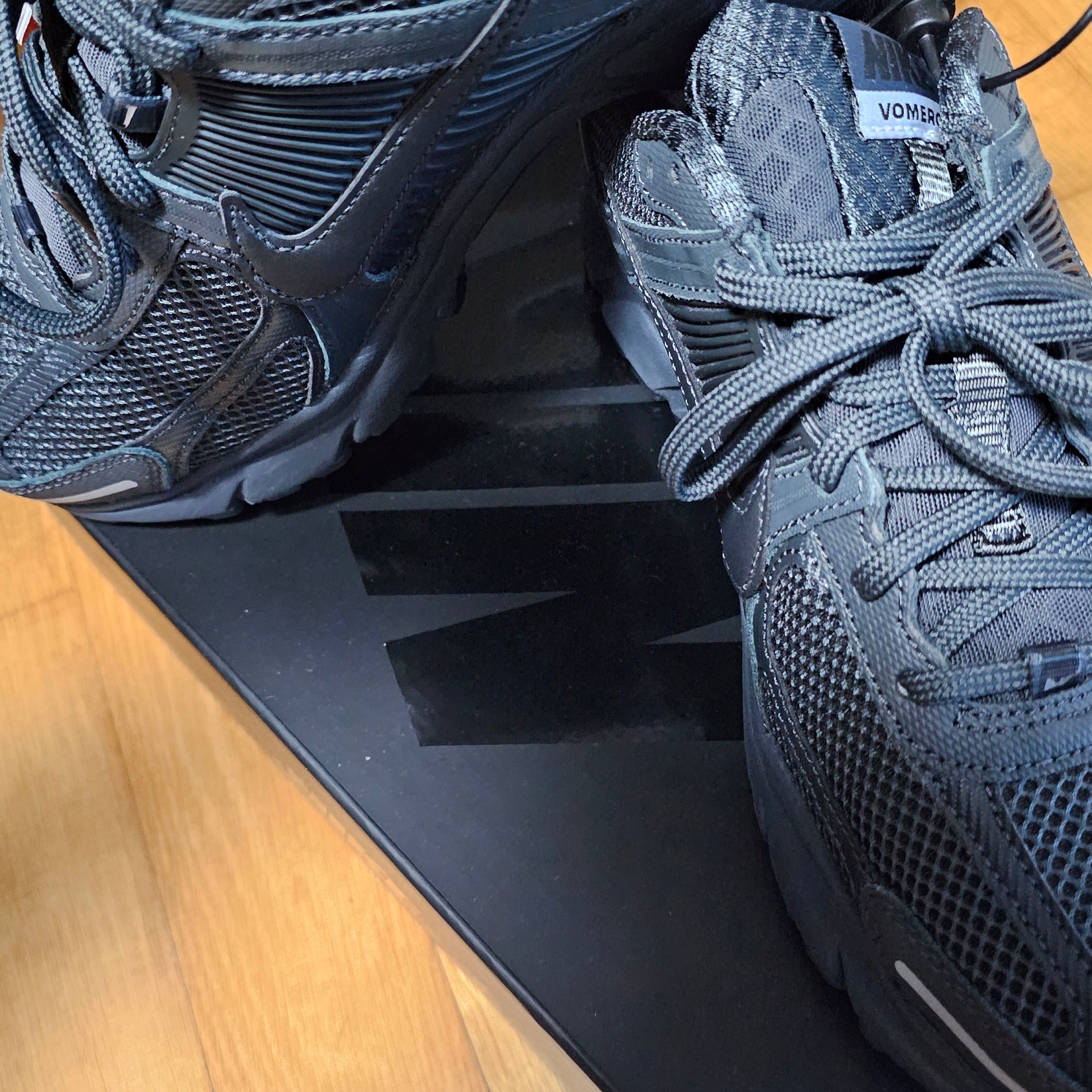 Nike Zoom Vomero 5 SP Anthracite 2023 착용 스타일