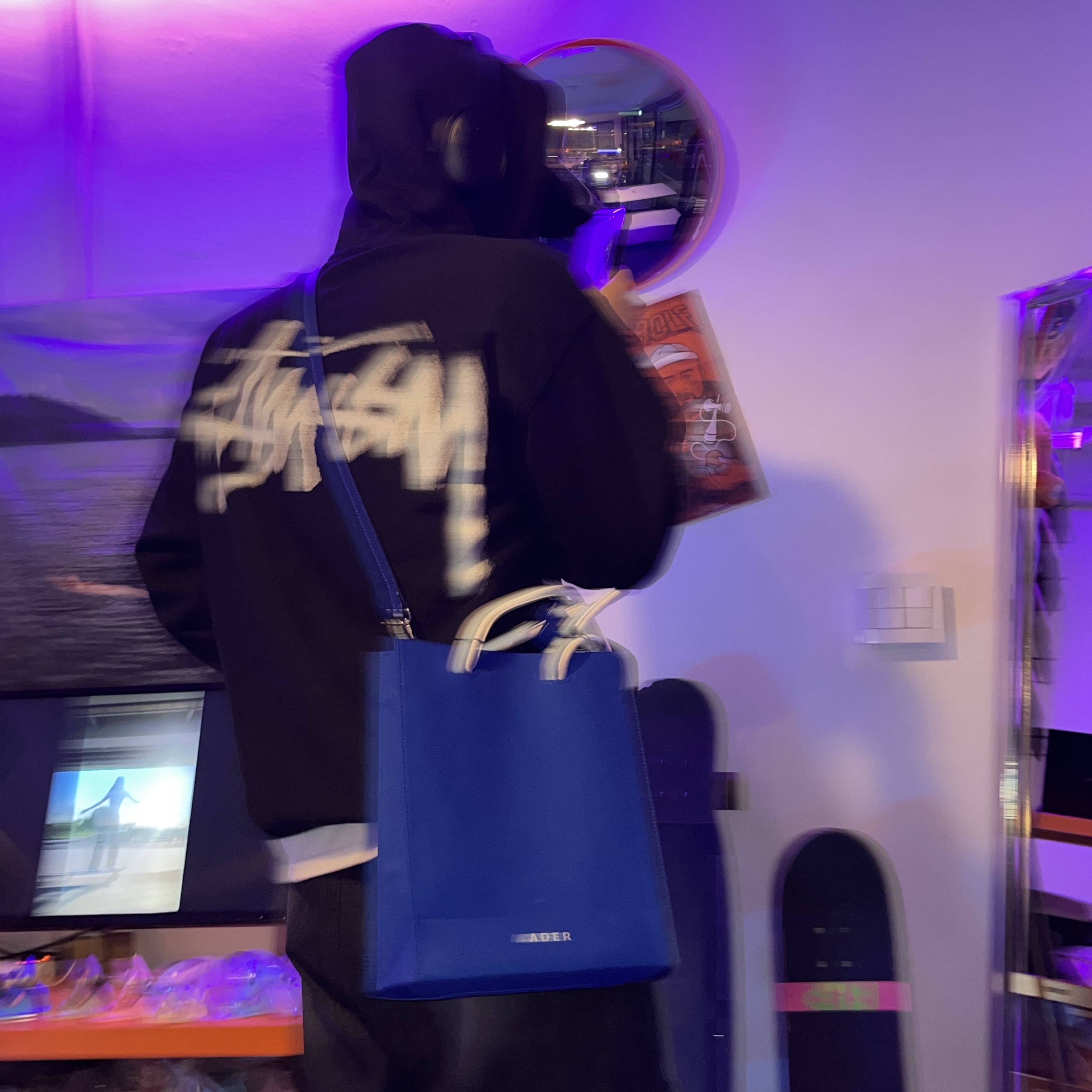 Stussy Dizzy Stock Hoodie Black, Ader Error Shopper Bag Z-Blue 착용 스타일 - 1