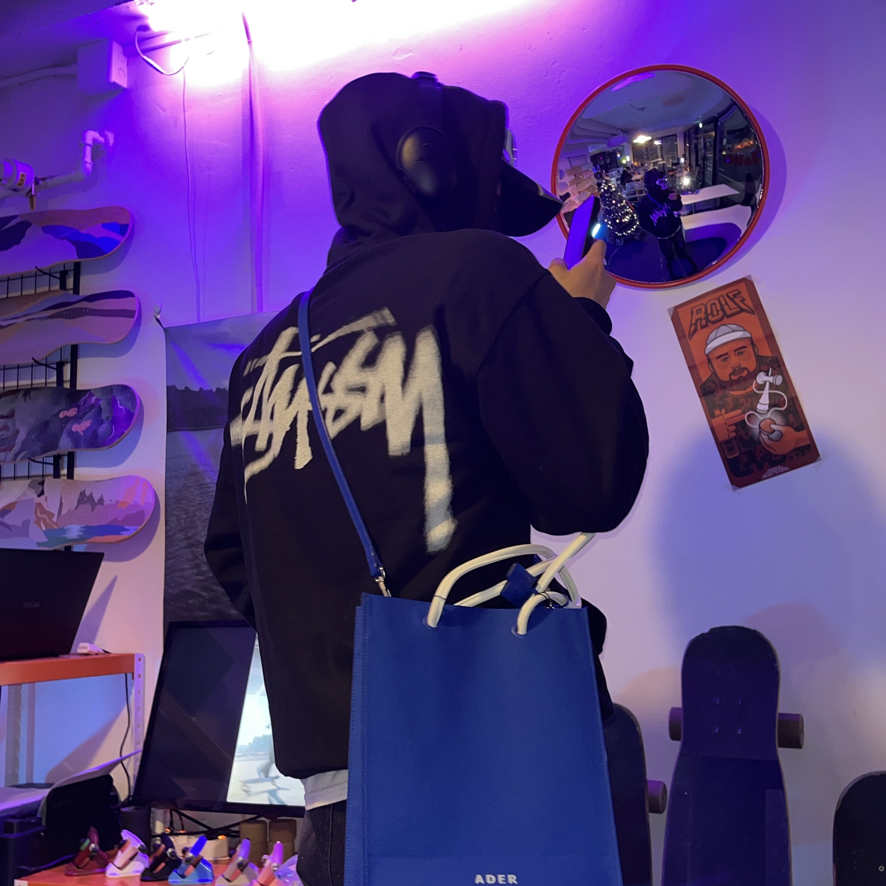 Stussy Dizzy Stock Hoodie Black, Ader Error Shopper Bag Z-Blue 착용 스타일 - 2