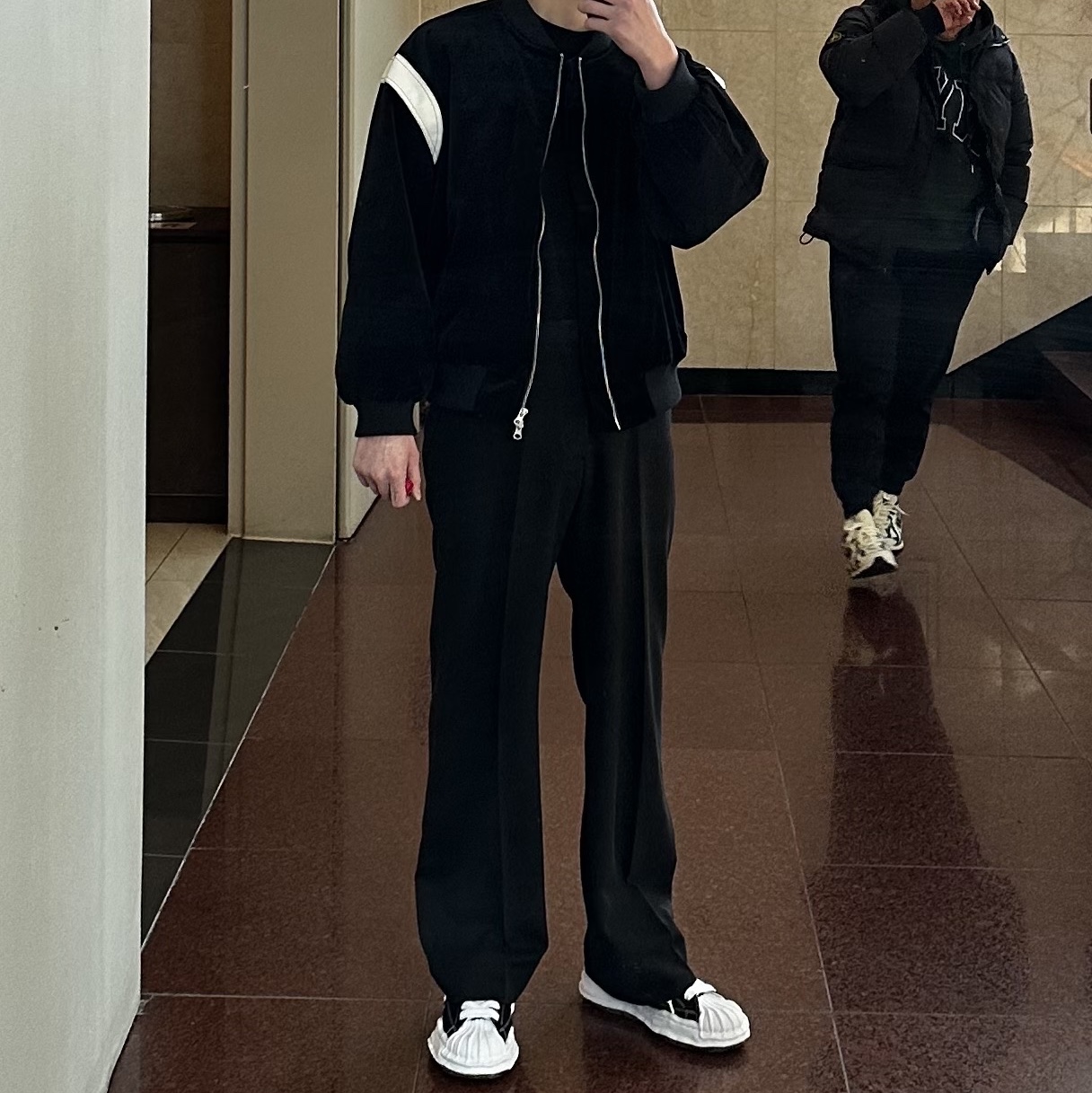 Maison Mihara Yasuhiro Blakey OG Sole Canvas Low-top Sneakers Black White 착용 스타일