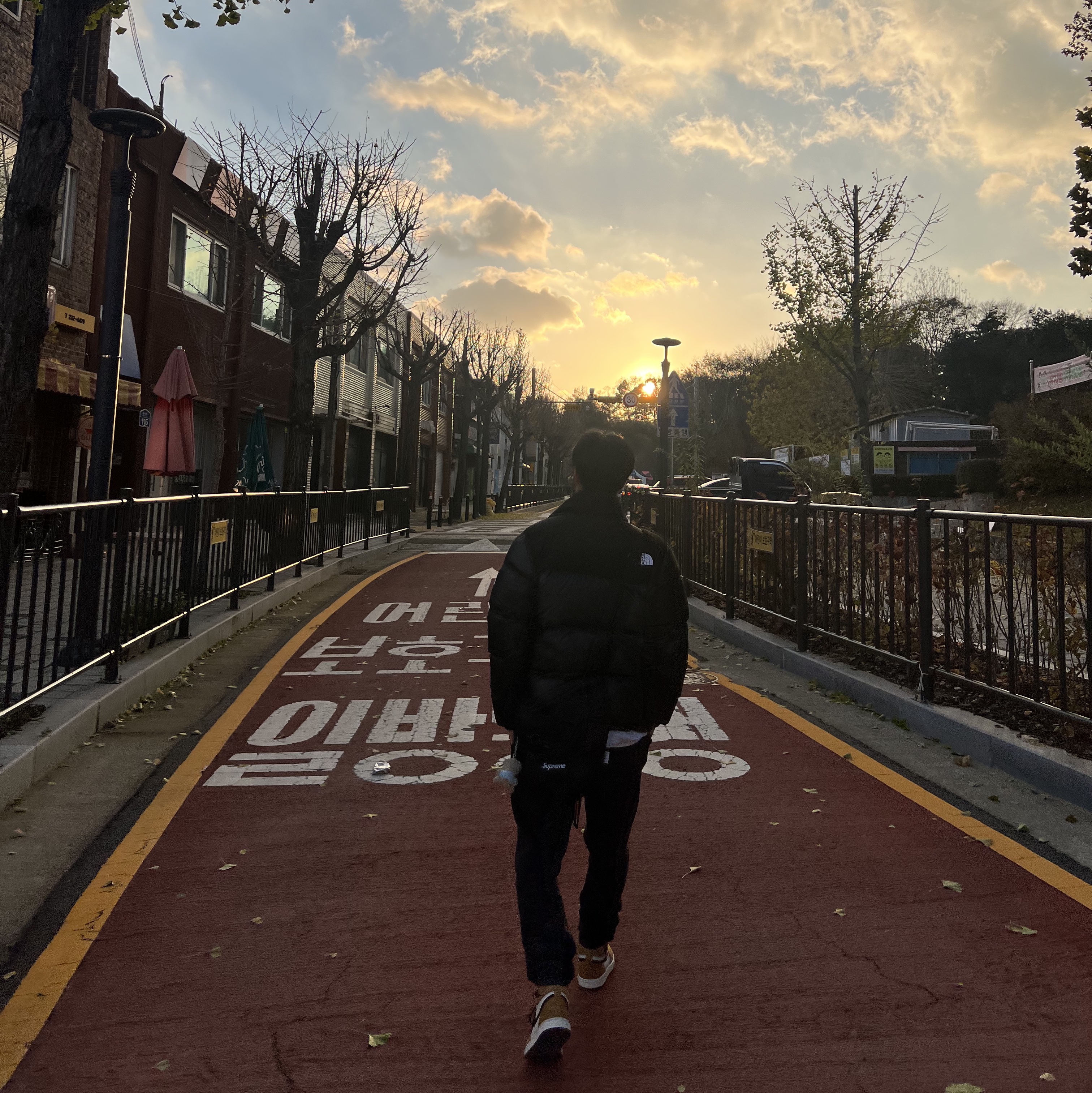 Essentials Sweatpants Off Black - 22FW, Jordan 1 Retro High Rookie of the Year 착용 스타일 - 2
