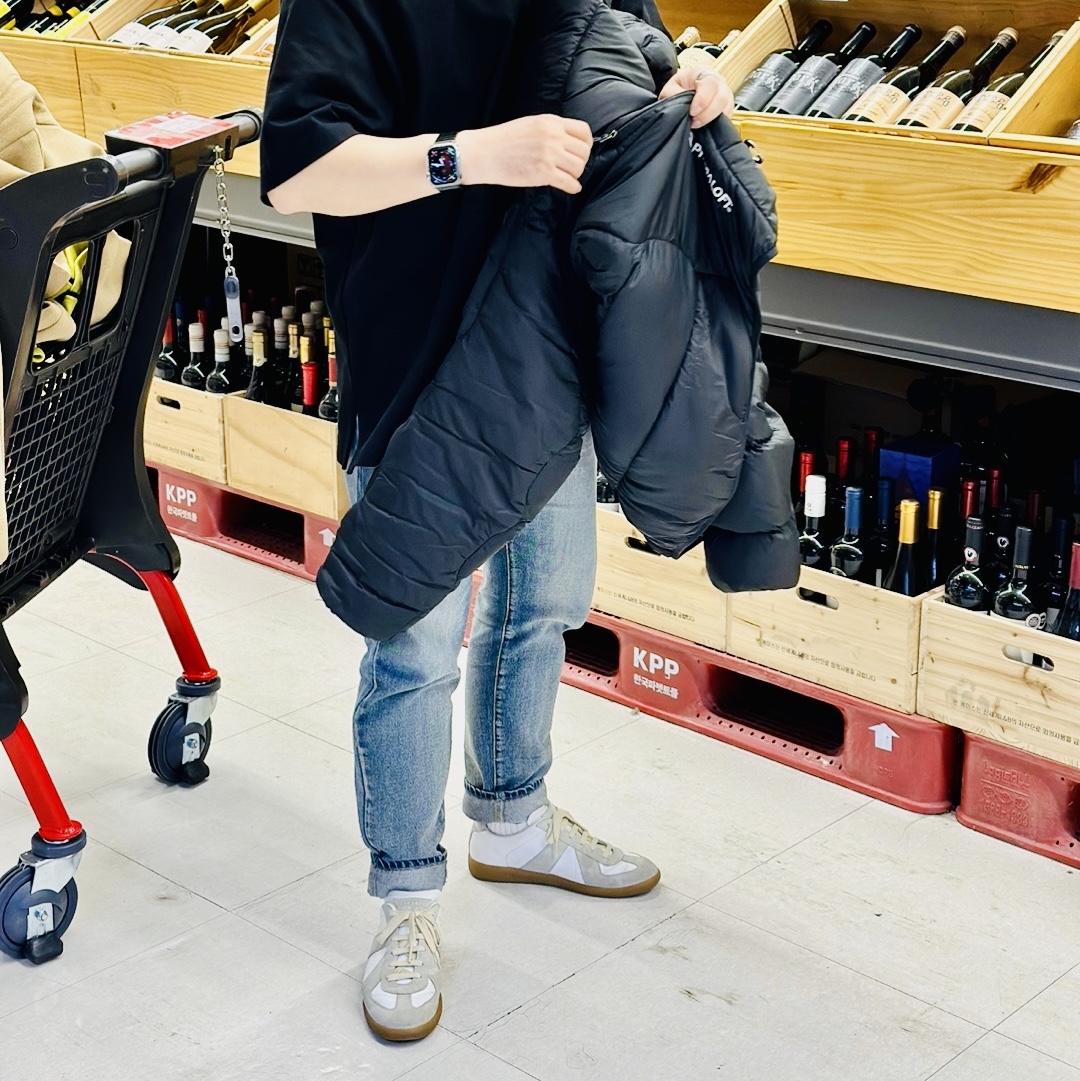 Maison Margiela Calfskin Replica Sneakers, Nike ACG Therma-Fit ADV Lunar Lake Puffer Jacket Black - Asia 착용 스타일