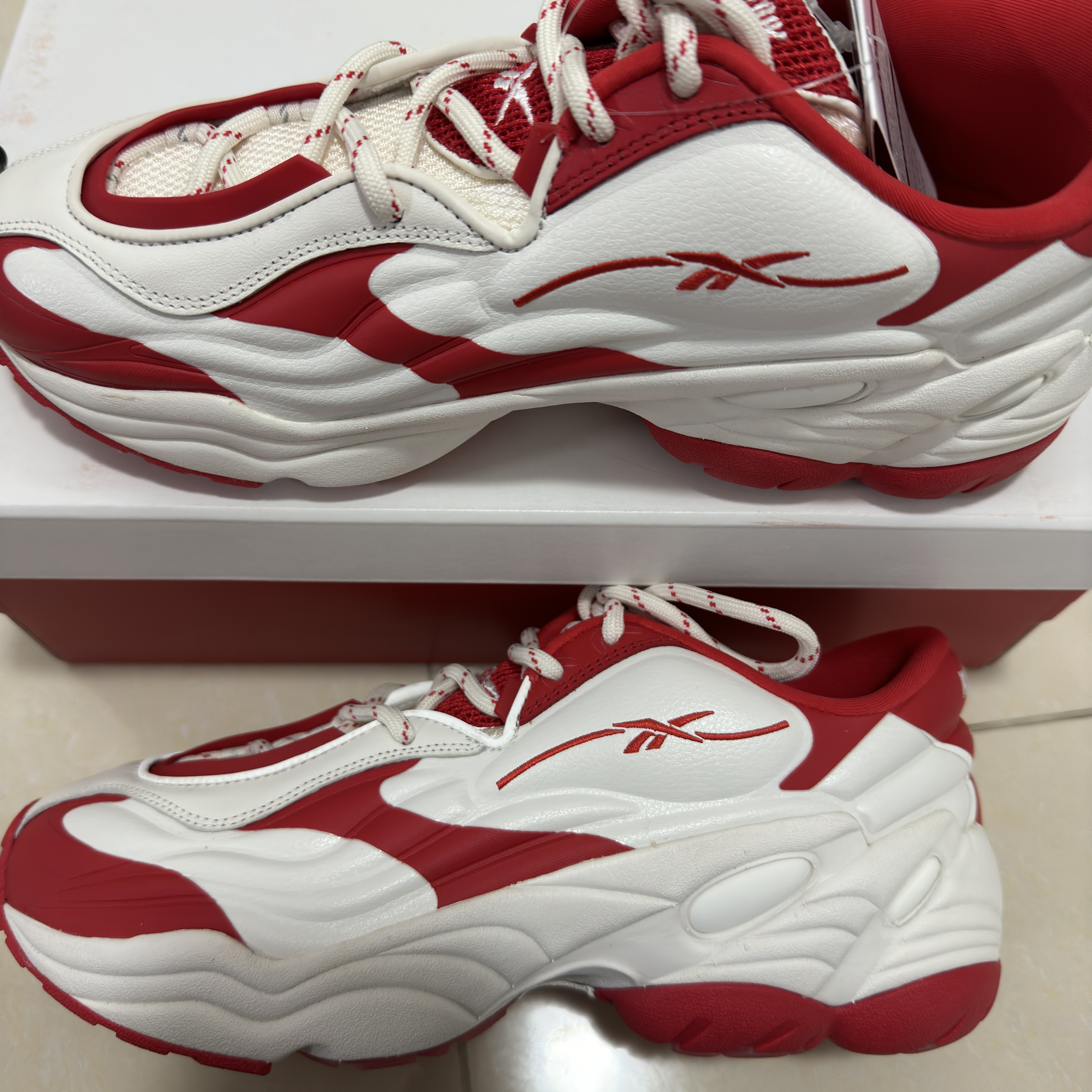 Reebok x Kanghyuk DMX Run 6 Modern Red White 착용 스타일