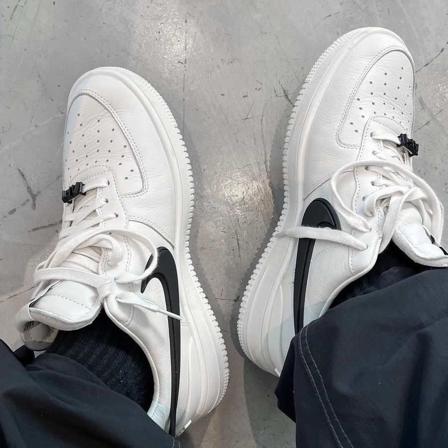 Nike x Ambush Air Force 1 Low SP Phantom 착용 스타일