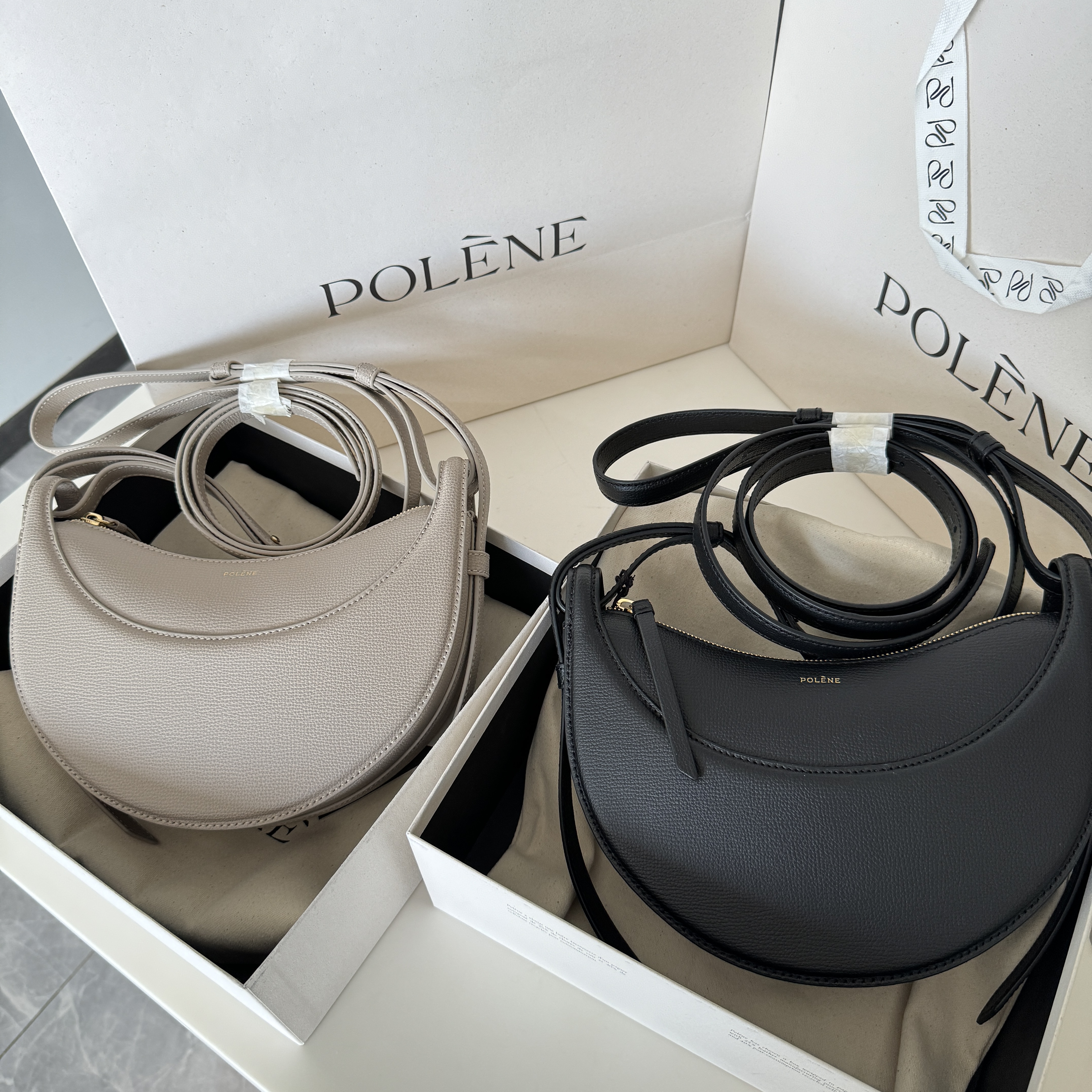 Polene Numero Dix Black 착용 스타일