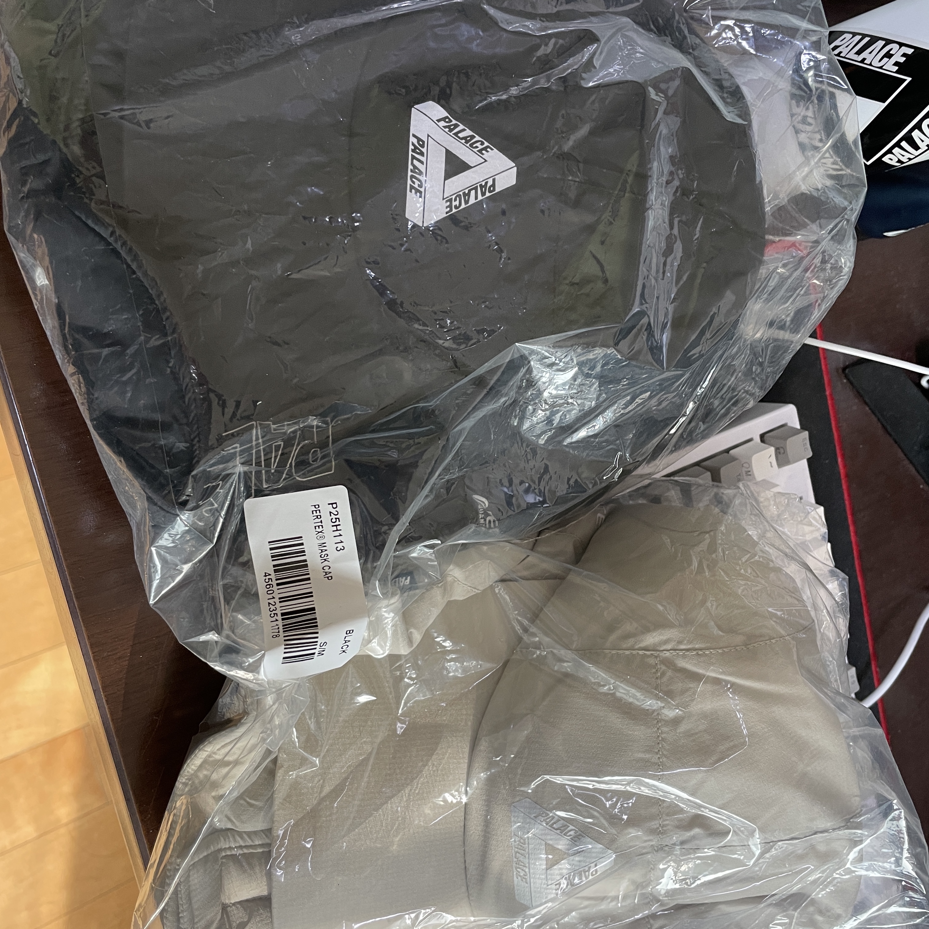 Palace Pertex Mask Cap Black - 23FW, Palace Pertex Mask Cap Stone Arctica - 23FW 착용 스타일