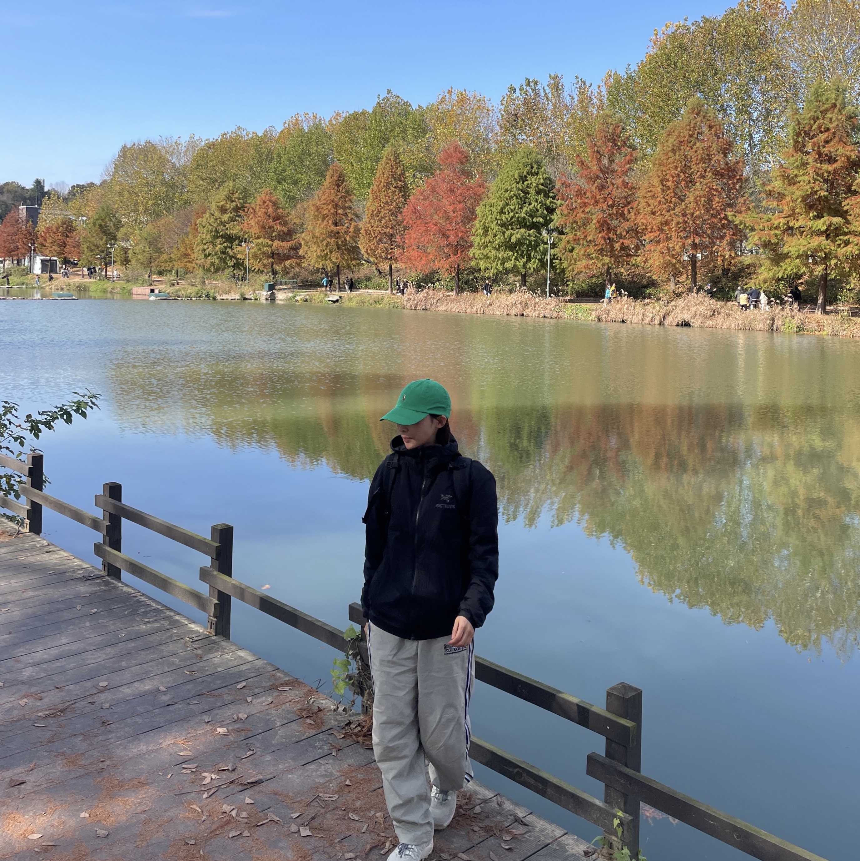 Arc'teryx Atom LT Hoody Black 착용 스타일 - 3