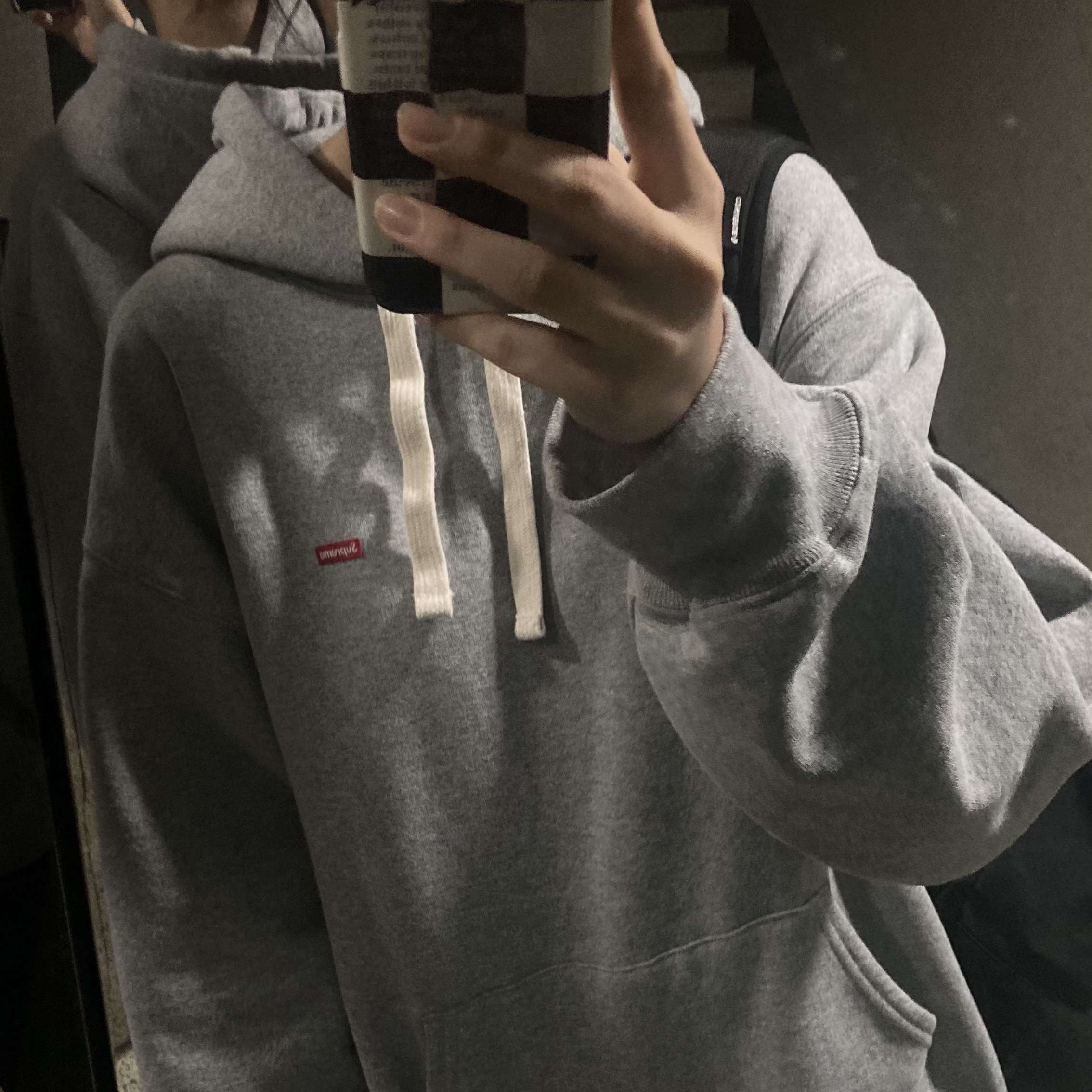 Supreme Small Box Drawcord Hooded Sweatshirt Heather Grey - 23FW 착용 스타일
