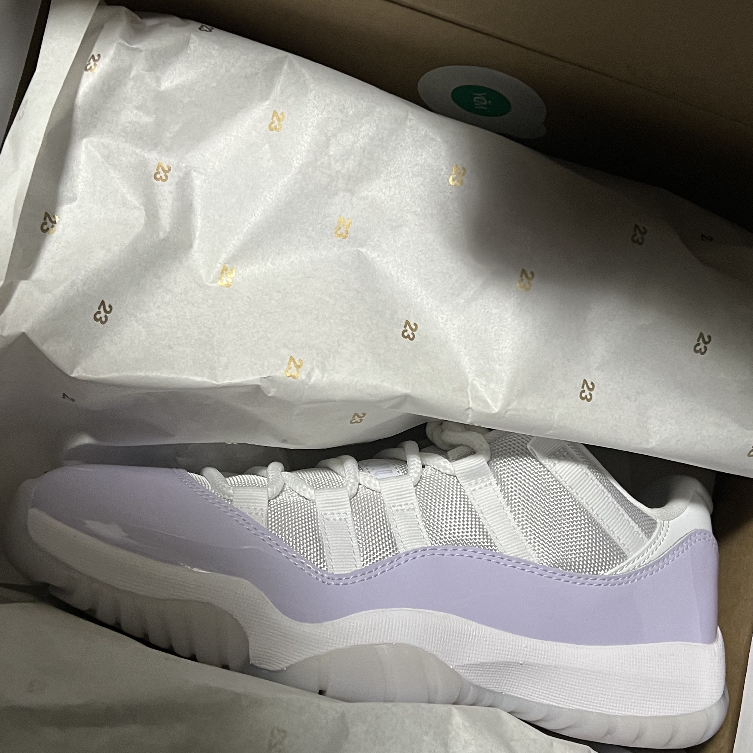 (W) Jordan 11 Retro Low Pure Violet 착용 스타일