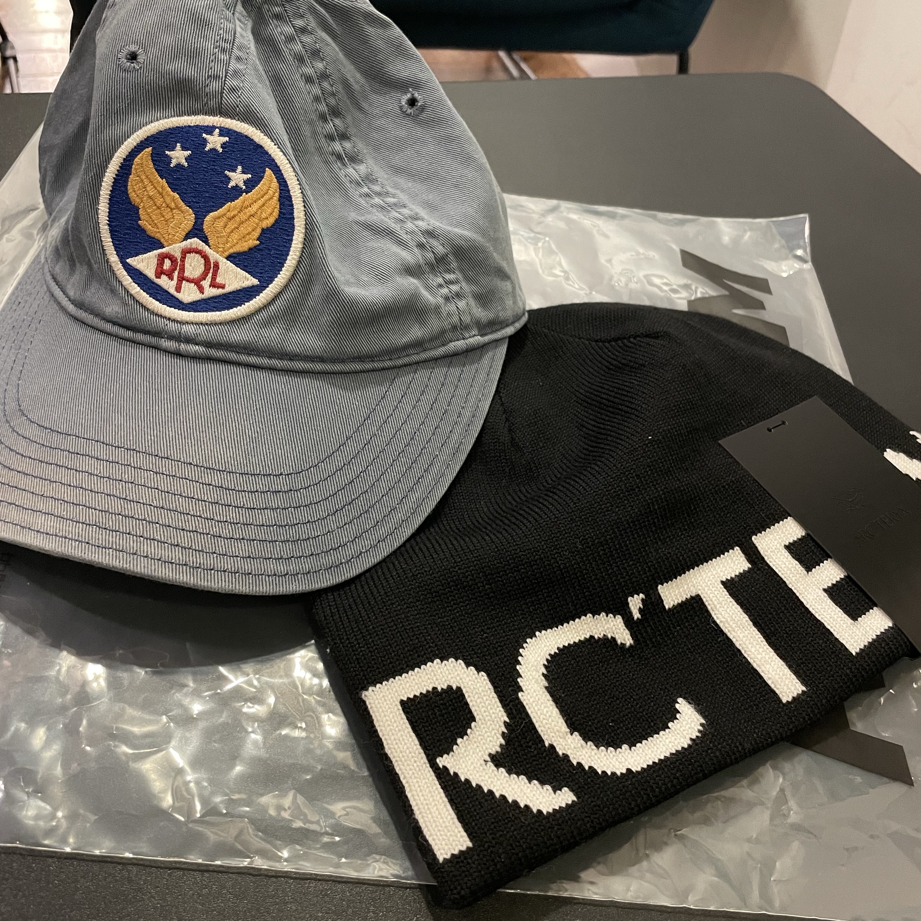 Double RL Garment Dyeing Twill Ball Cap Blue, Arc'teryx Word Head Toque Orca 착용 스타일