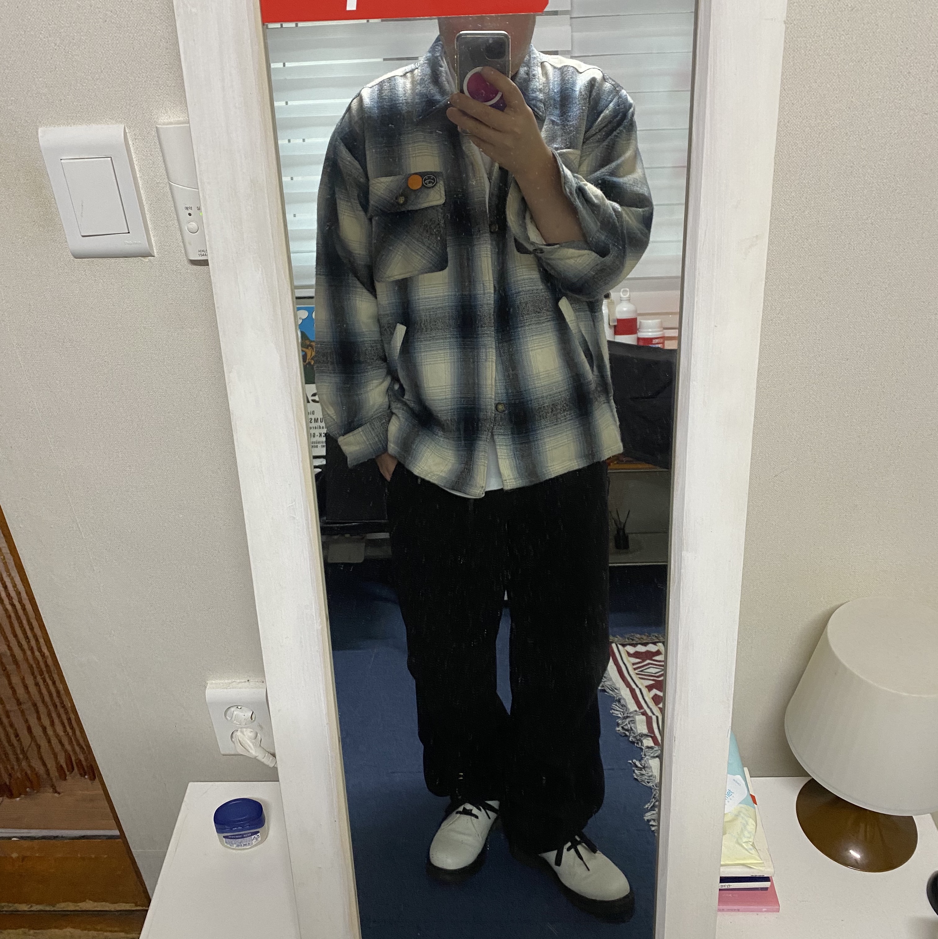 Dr. Martens 1461 Smooth White 착용 스타일