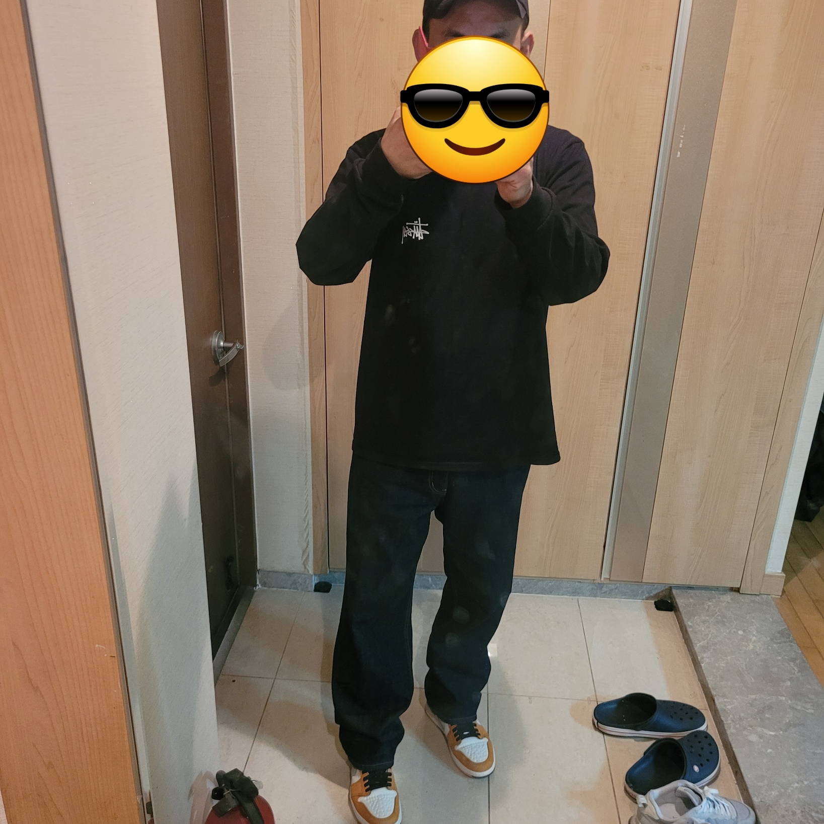 Stussy Basic Stussy LS T-Shirt Black 2022, Jordan 1 Element Gore-Tex Light Curry 착용 스타일