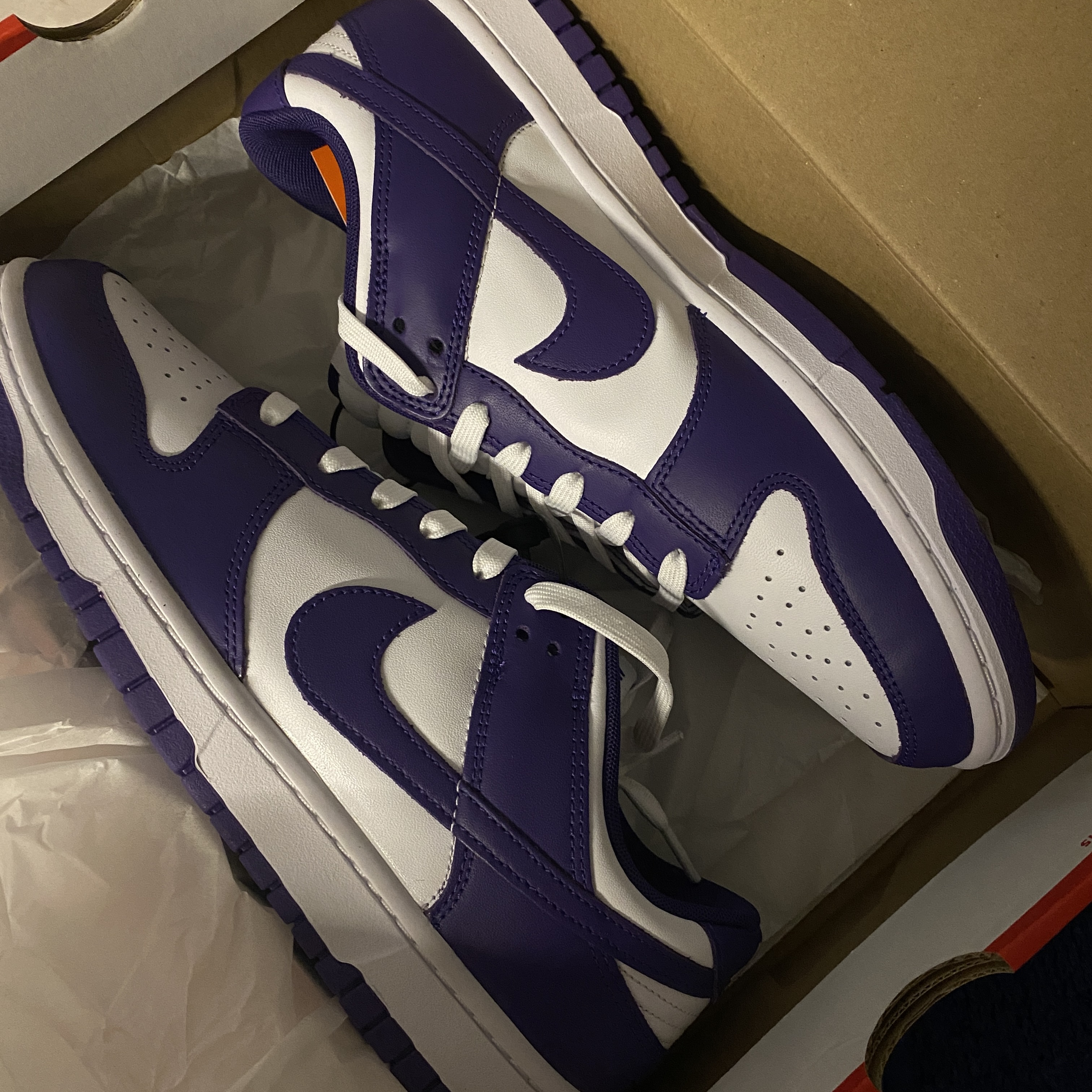 Nike Dunk Low Retro Championship Court Purple 착용 스타일