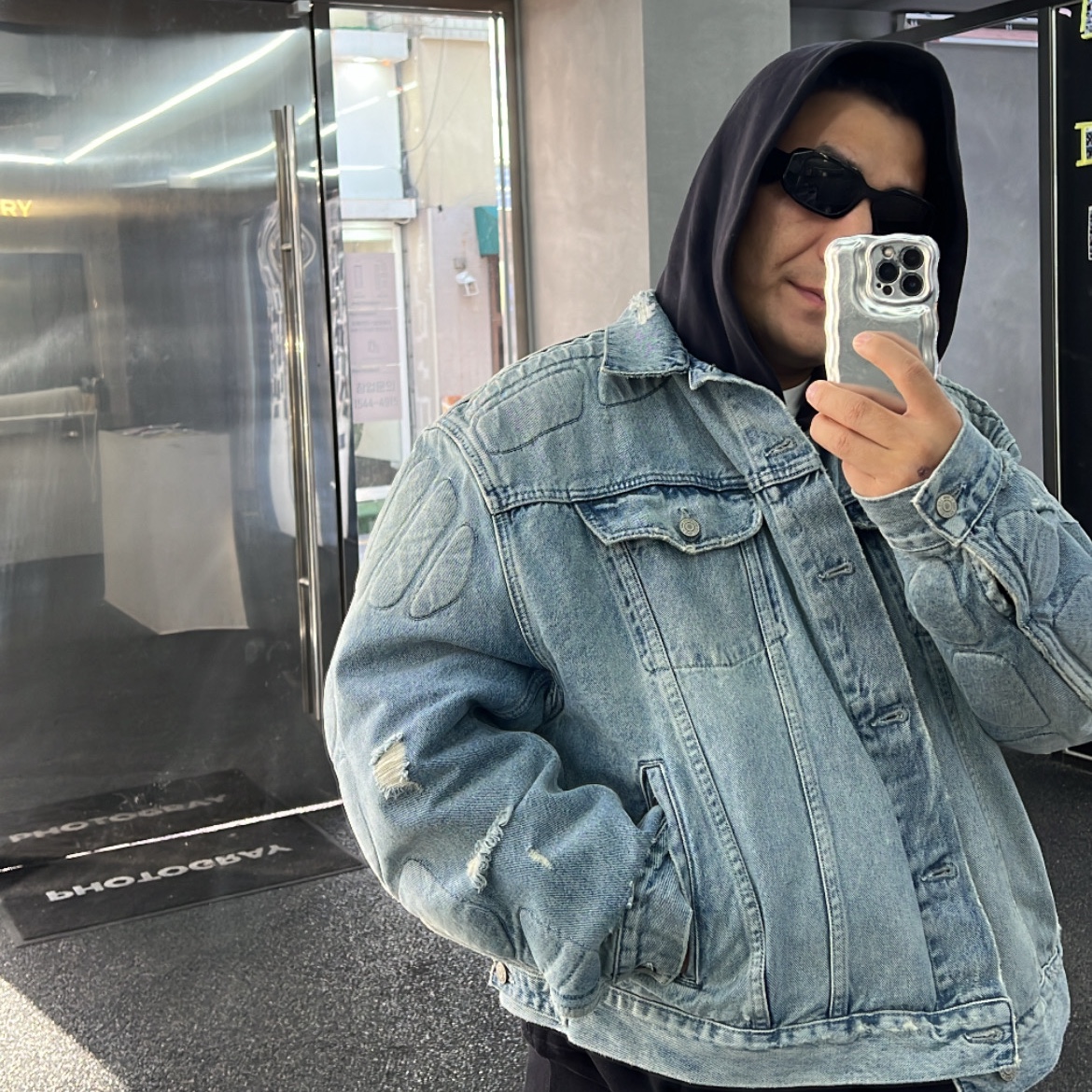 Yeezy Gap Engineered By Balenciaga Padded Denim Jacket Blue 착용 스타일