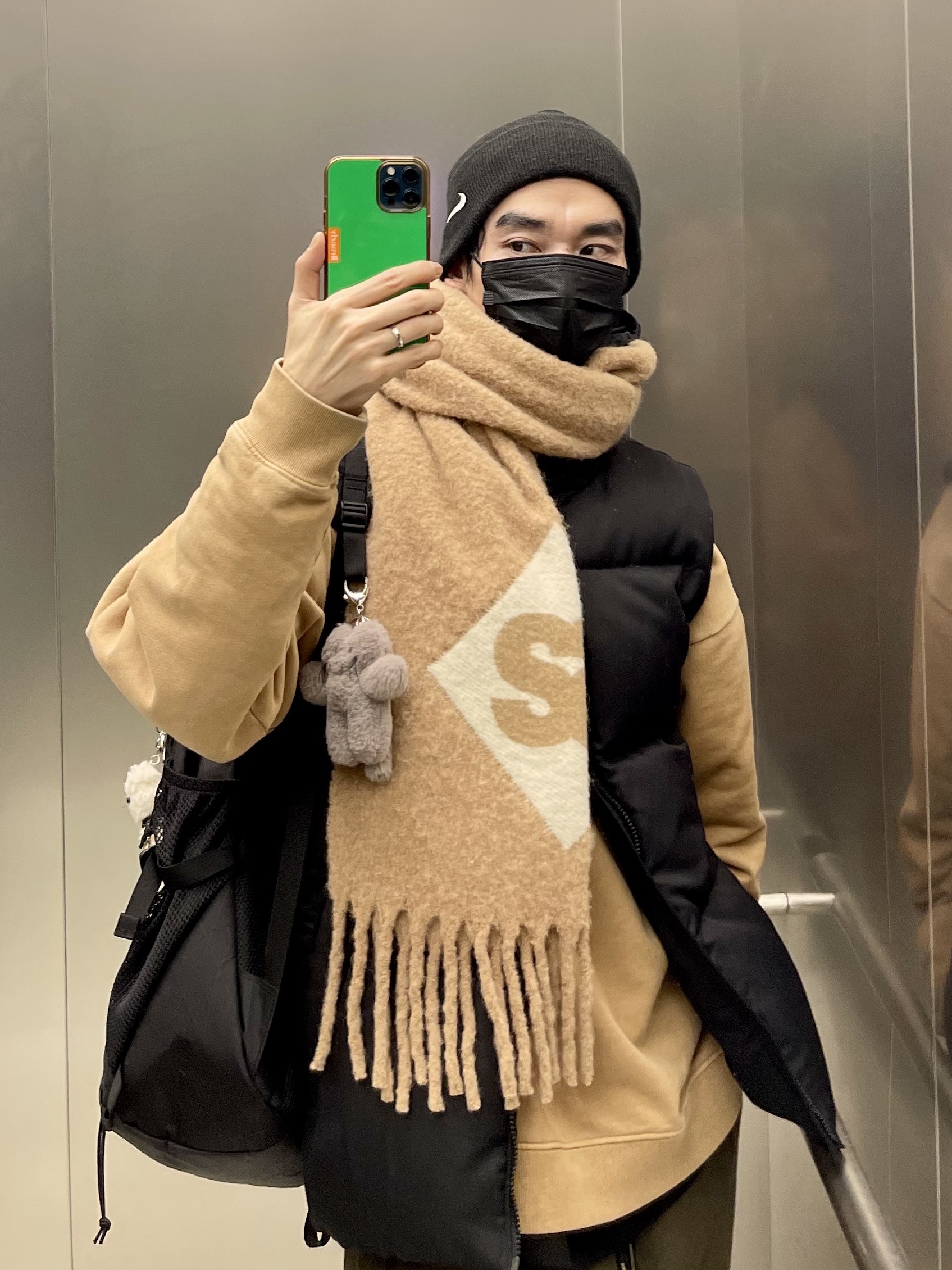 Supreme Backpack Black - 23FW, Ader Error Standic AirPods Max Case Z-Blue 착용 스타일 - 9
