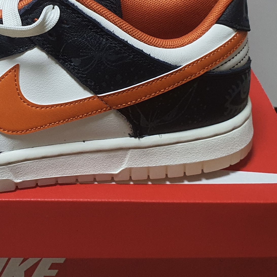 Nike Dunk Low Retro PRM Halloween 착용 스타일