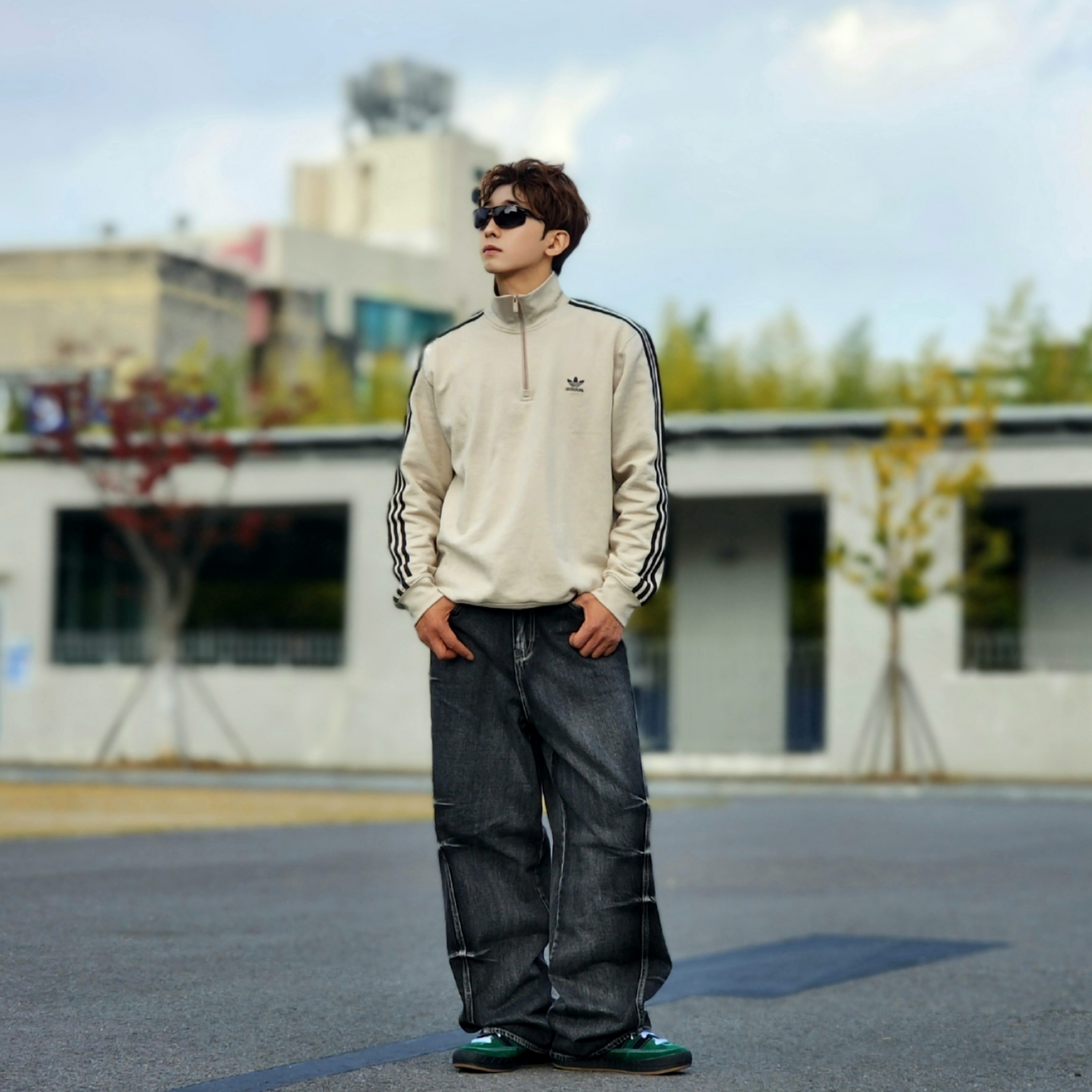 Adidas x YNuK Adimatic Dark Green Core Black 착용 스타일 - 3