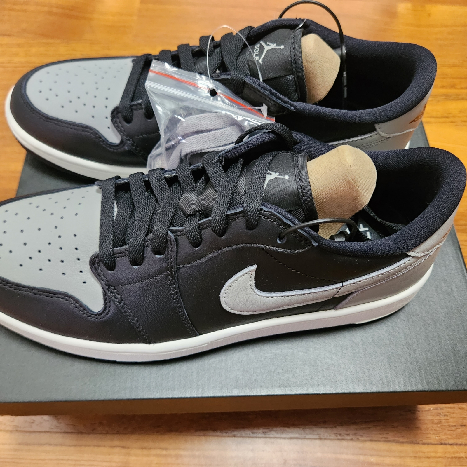 Jordan 1 Low Golf Wolf Grey 착용 스타일