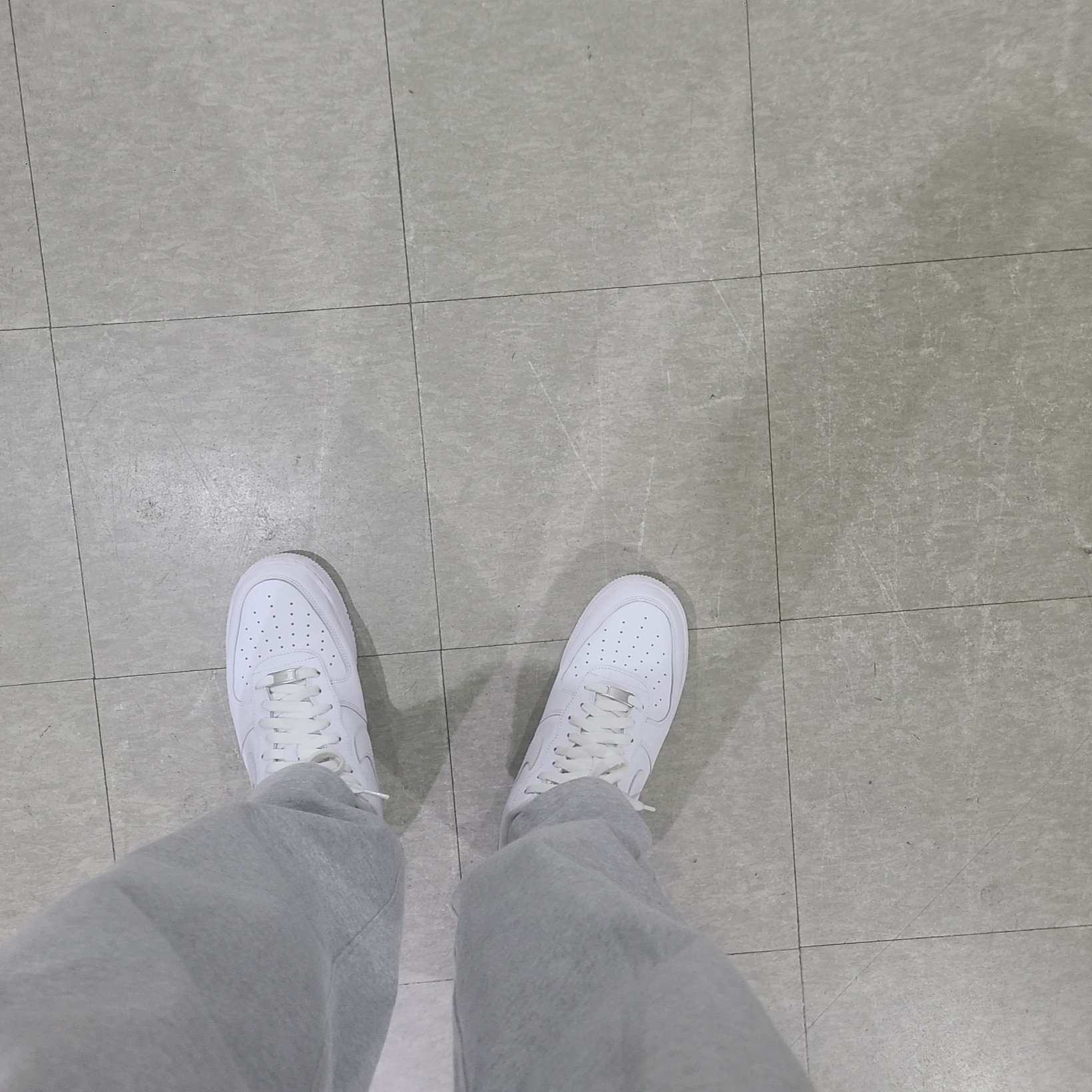 Nike Air Force 1 '07 Low White 착용 스타일