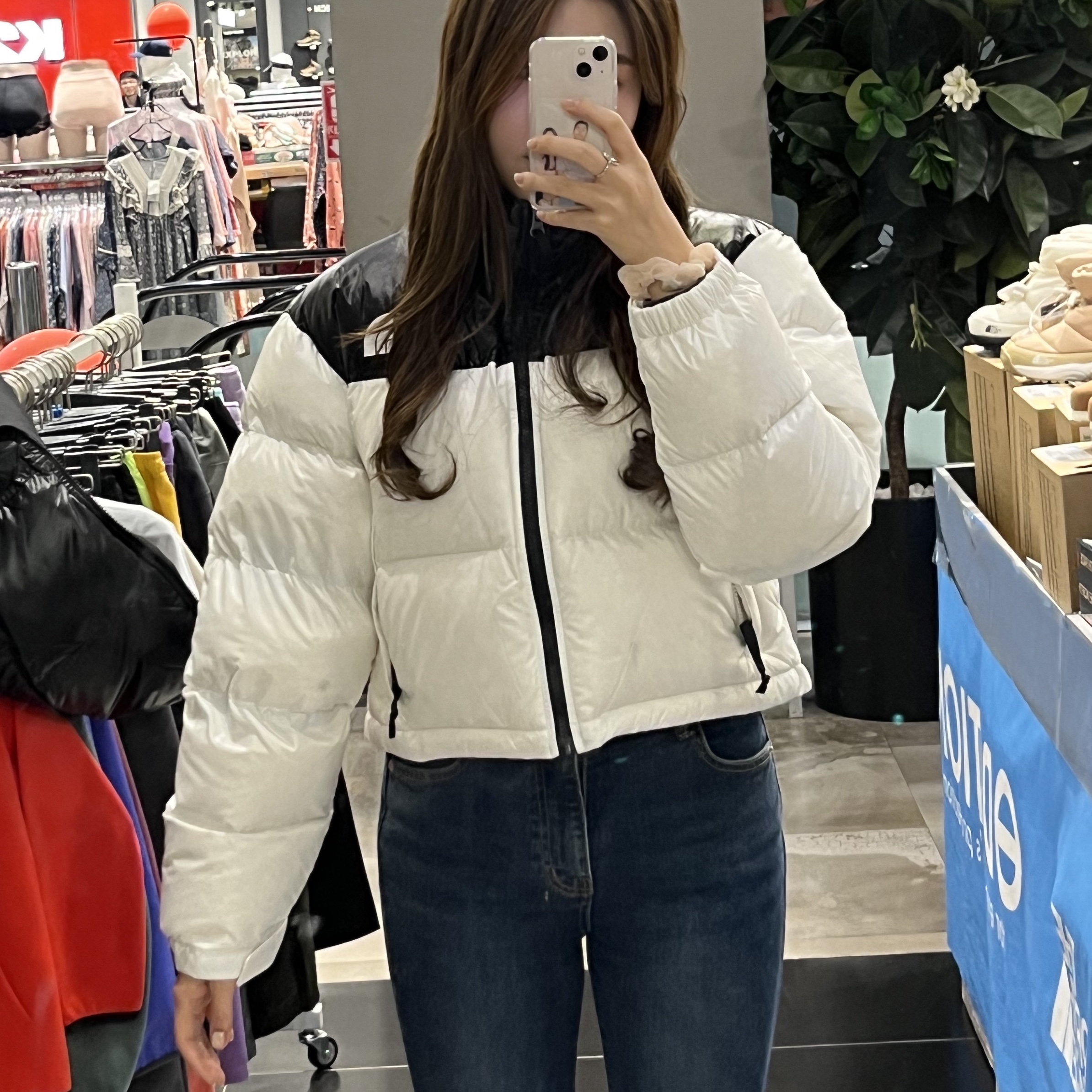 (W) The North Face White Label Nuptse Short Jacket White 착용 스타일
