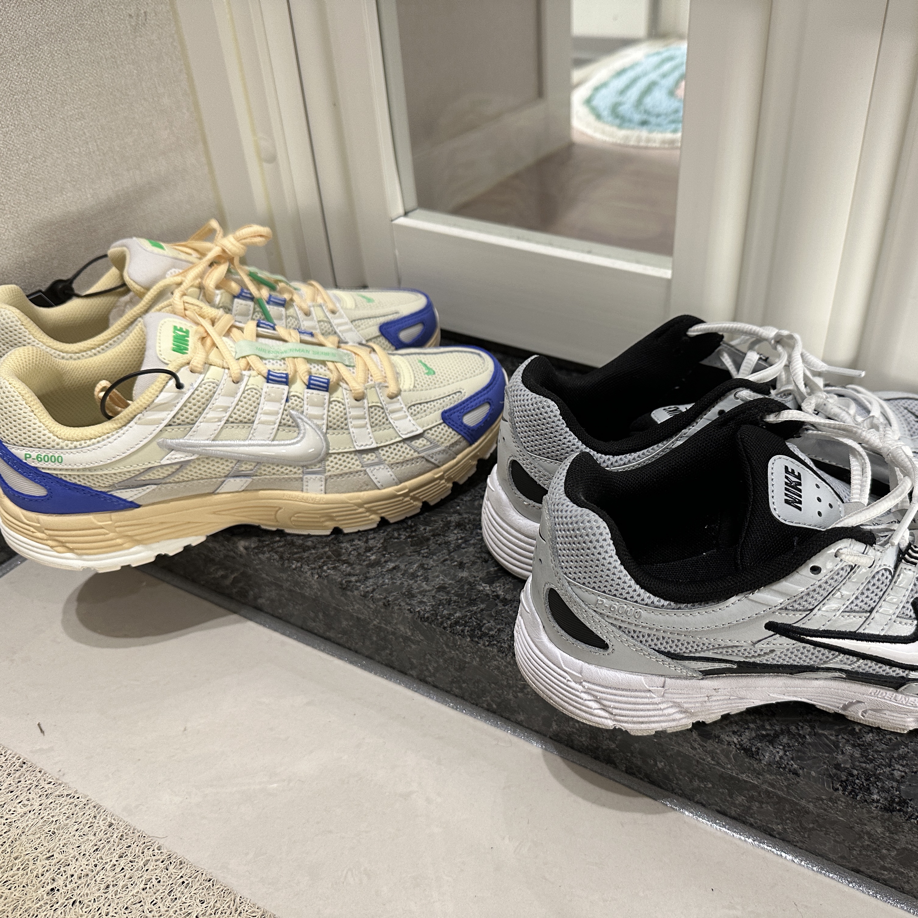Nike P-6000 Coconut Milk Medium Blue 착용 스타일