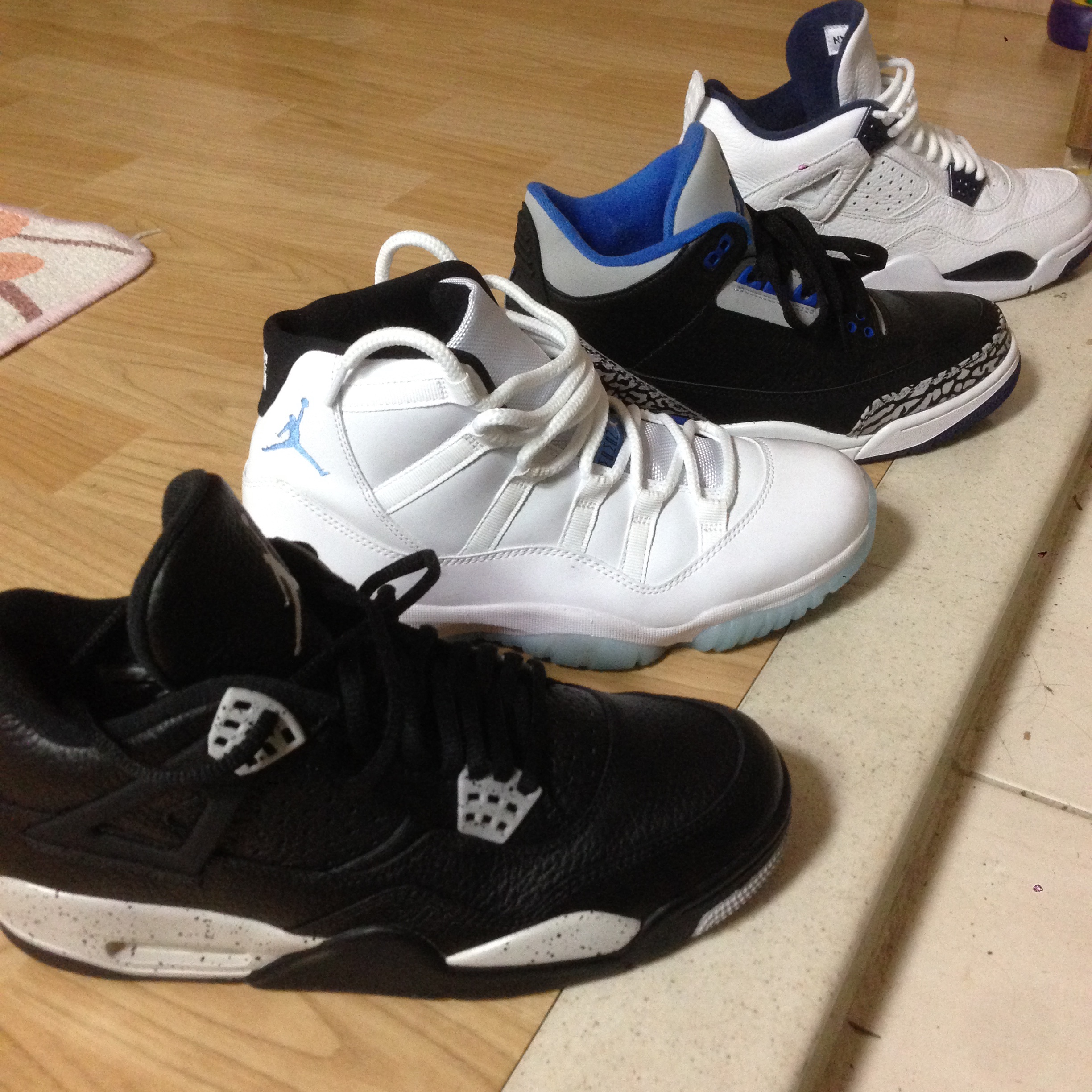 Jordan 4 Retro Oreo 2015, Jordan 11 Retro Legend Blue 2014 착용 스타일
