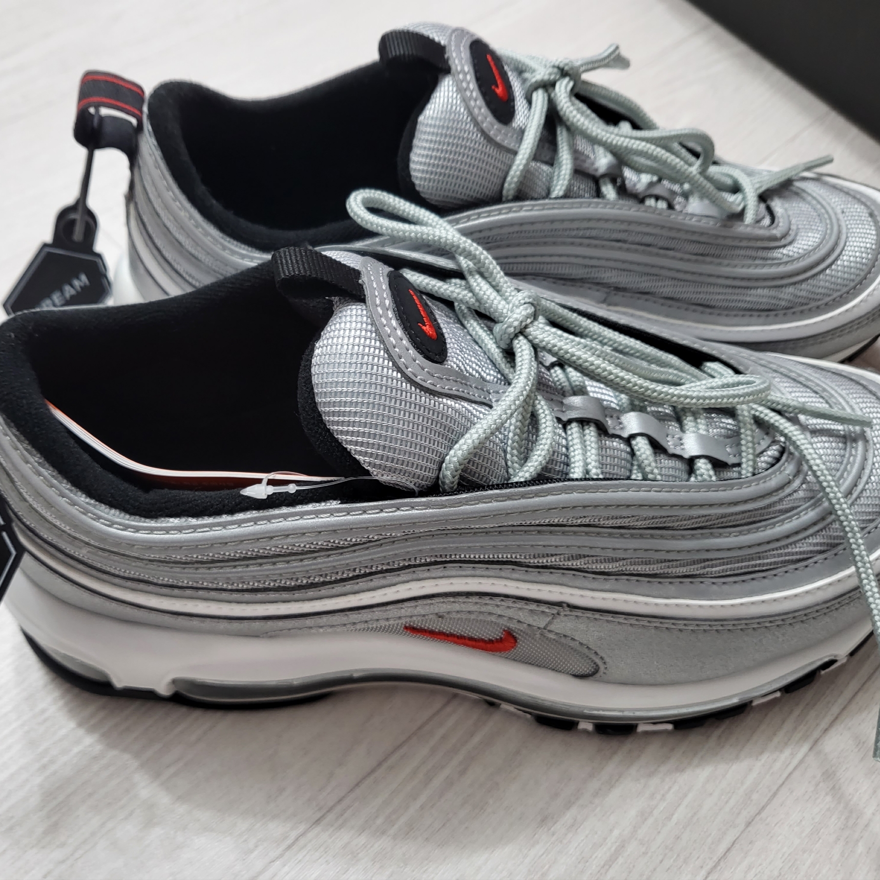 Nike Air Max 97 OG Silver Bullet 2022 착용 스타일