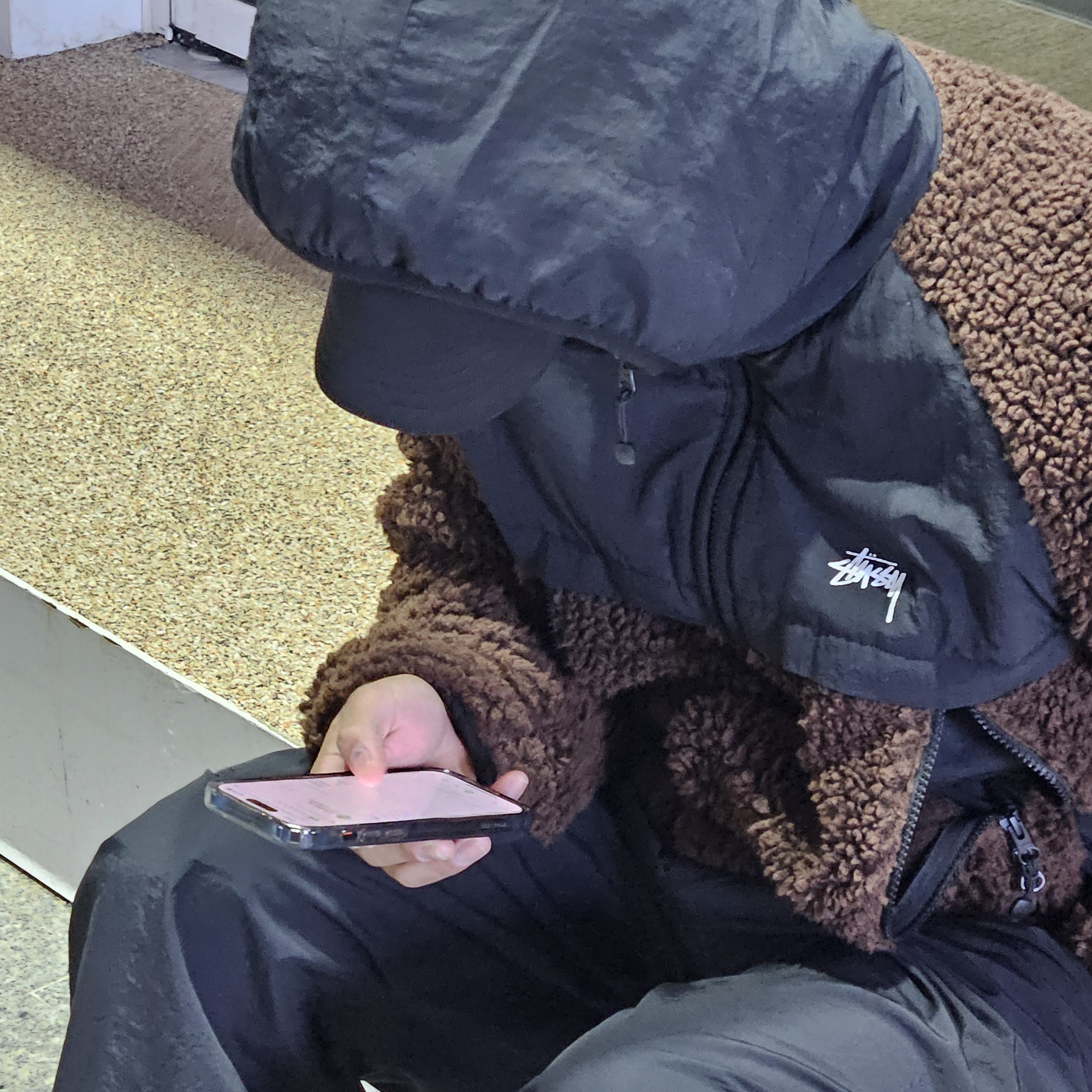 Stussy Sherpa Paneled Hooded Jacket Brown, Nike Air Force 1 Mid '07 QS Chocolate 착용 스타일 - 2