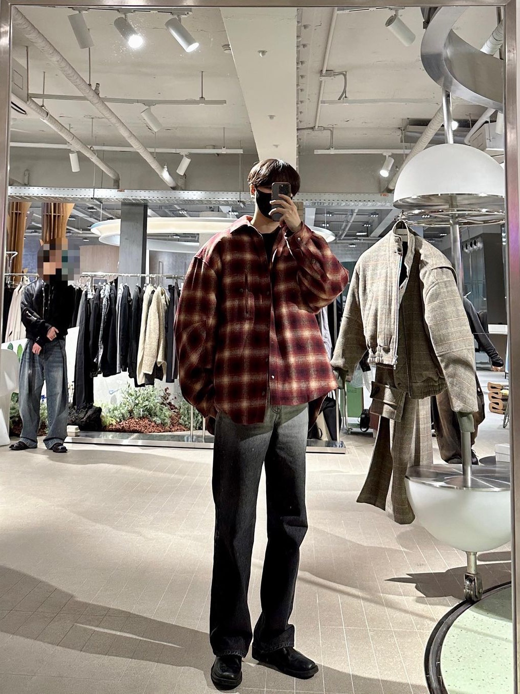 Haleine Detachable Check Hood Padding Burgundy, [KREAM 단독] Haleine Detachable Check Hood Padding Black 착용 스타일