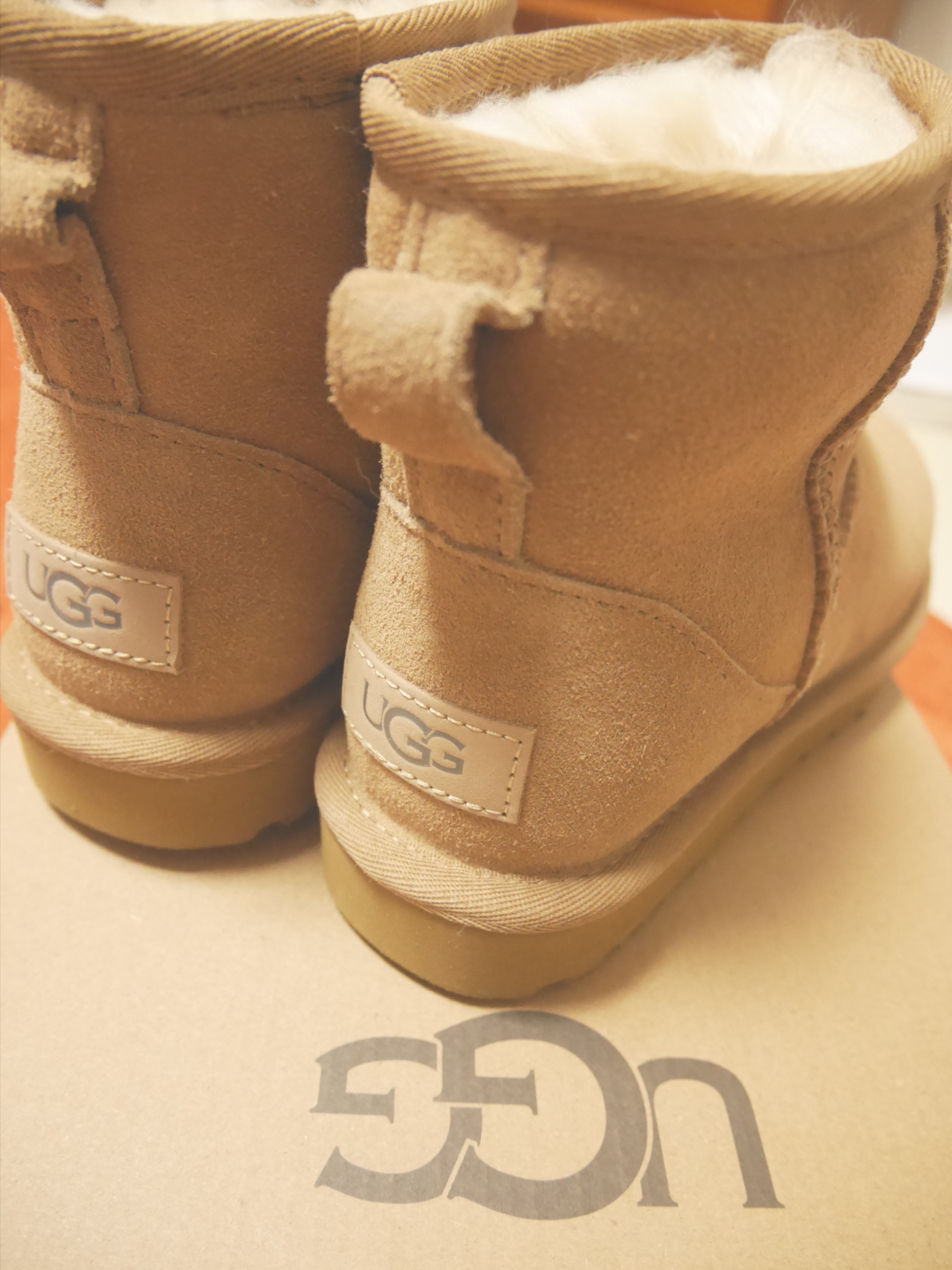 (W) UGG Classic Mini II Boots Chestnut 착용 스타일 - 2