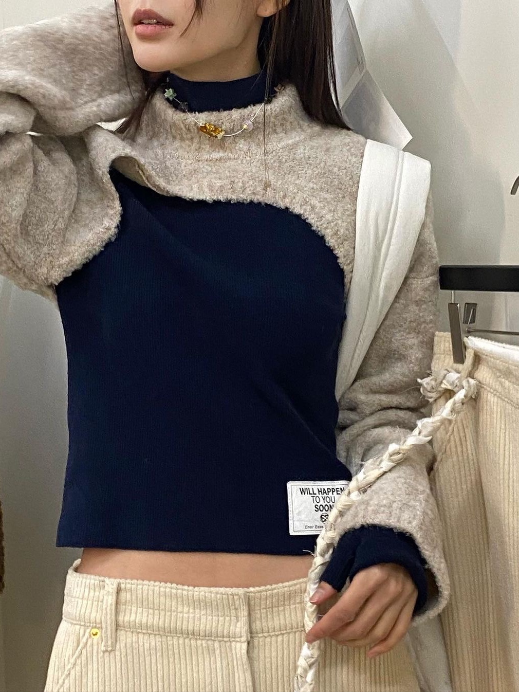 En Or Women High Neck Cropped Bolero Knit Ivory, En Or Women High Neck Cropped Bolero Knit Brown 착용 스타일