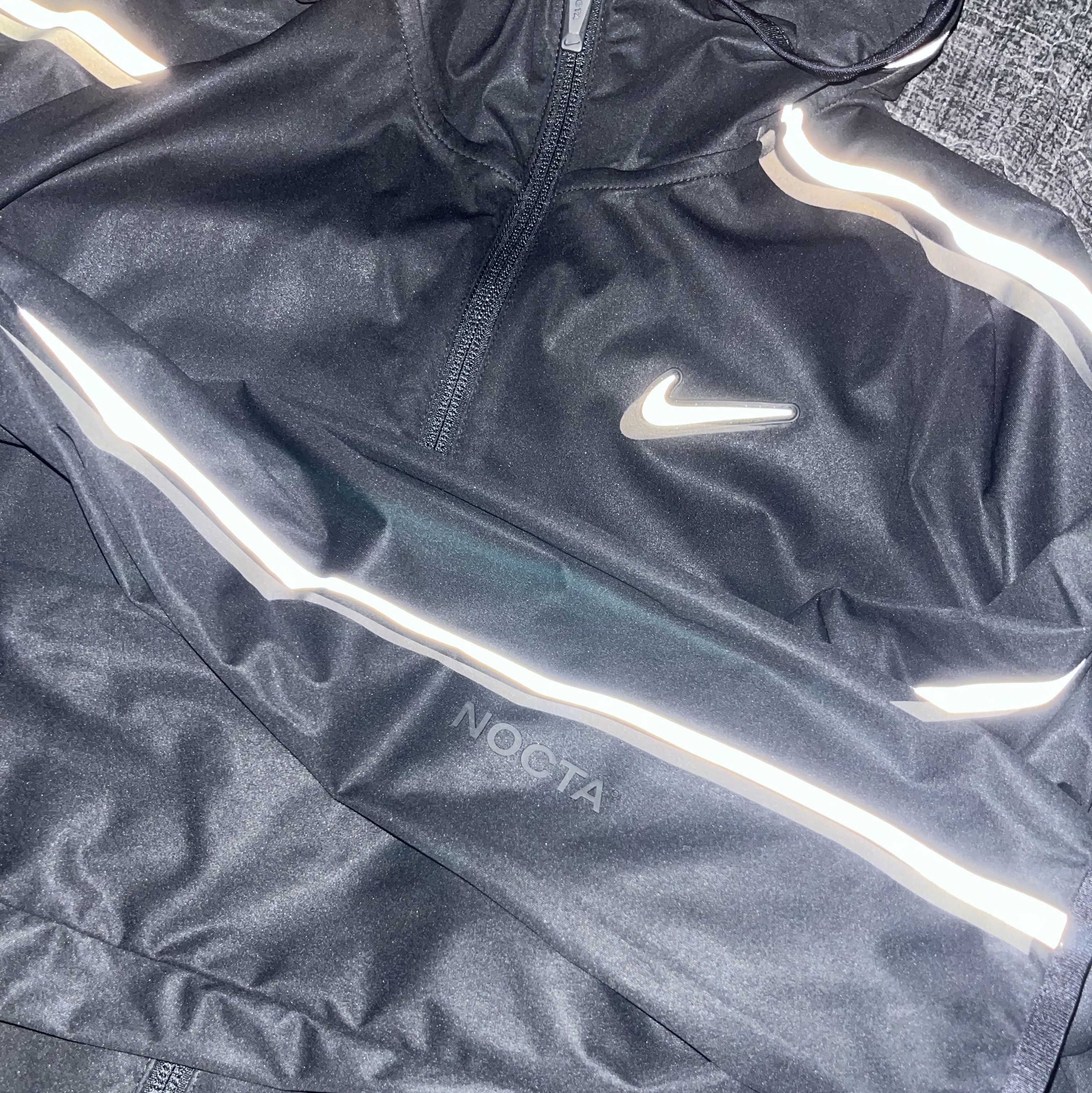Nike x Drake Nocta Basketball Warmup Jacket Black (DV3661-010) 착용 스타일 - 2