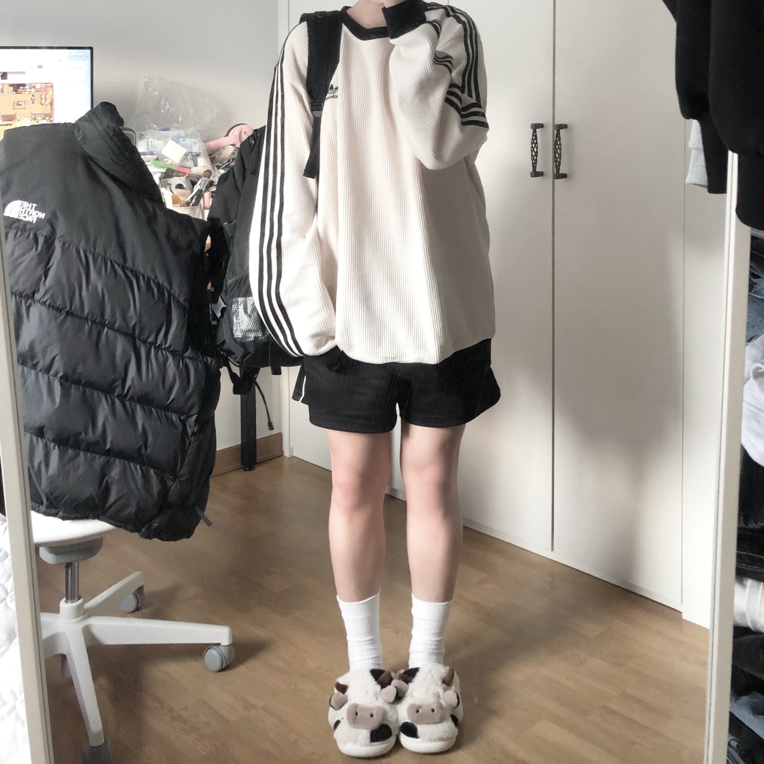 Adidas Adicolor Classic Waffle Crew Wonder White - US Sizing 착용 스타일 - 1